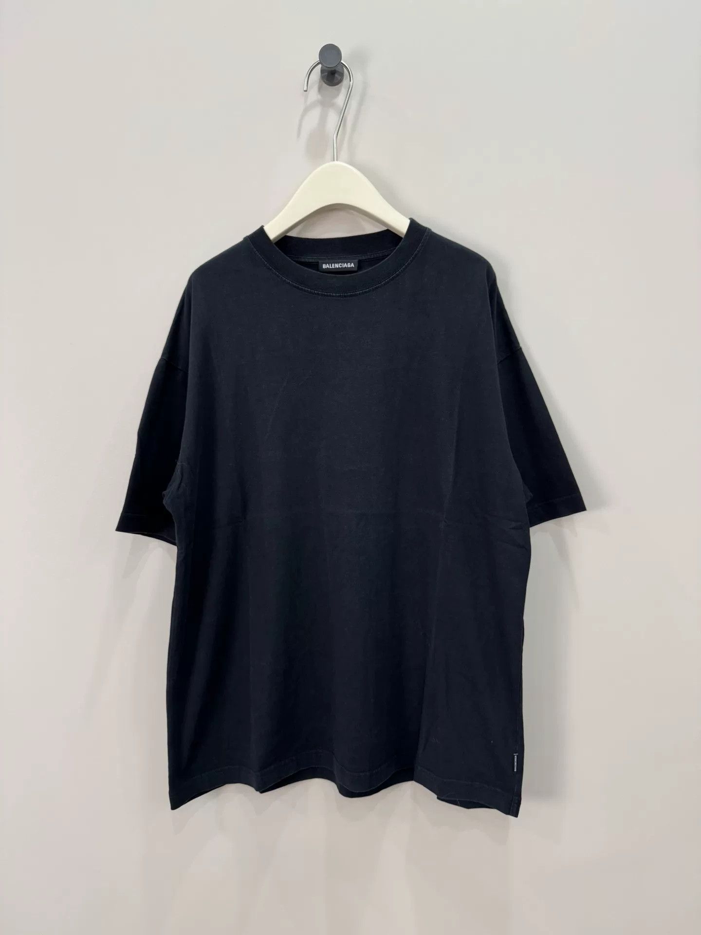 Balenciaga balenciaga short sleeve t-shirt with embroidery Size US S / EU 44-46 / 1 - 1 Thumbnail
