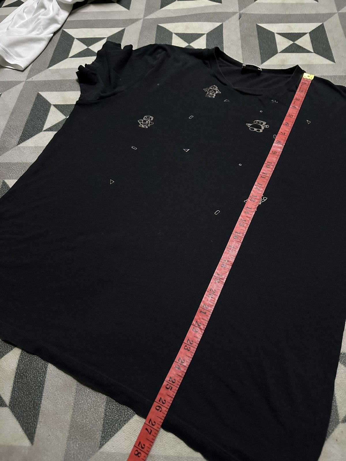 Saint Laurent Paris Saint Laurent black robot tshirt Size US M / EU 48-50 / 2 - 11 Thumbnail