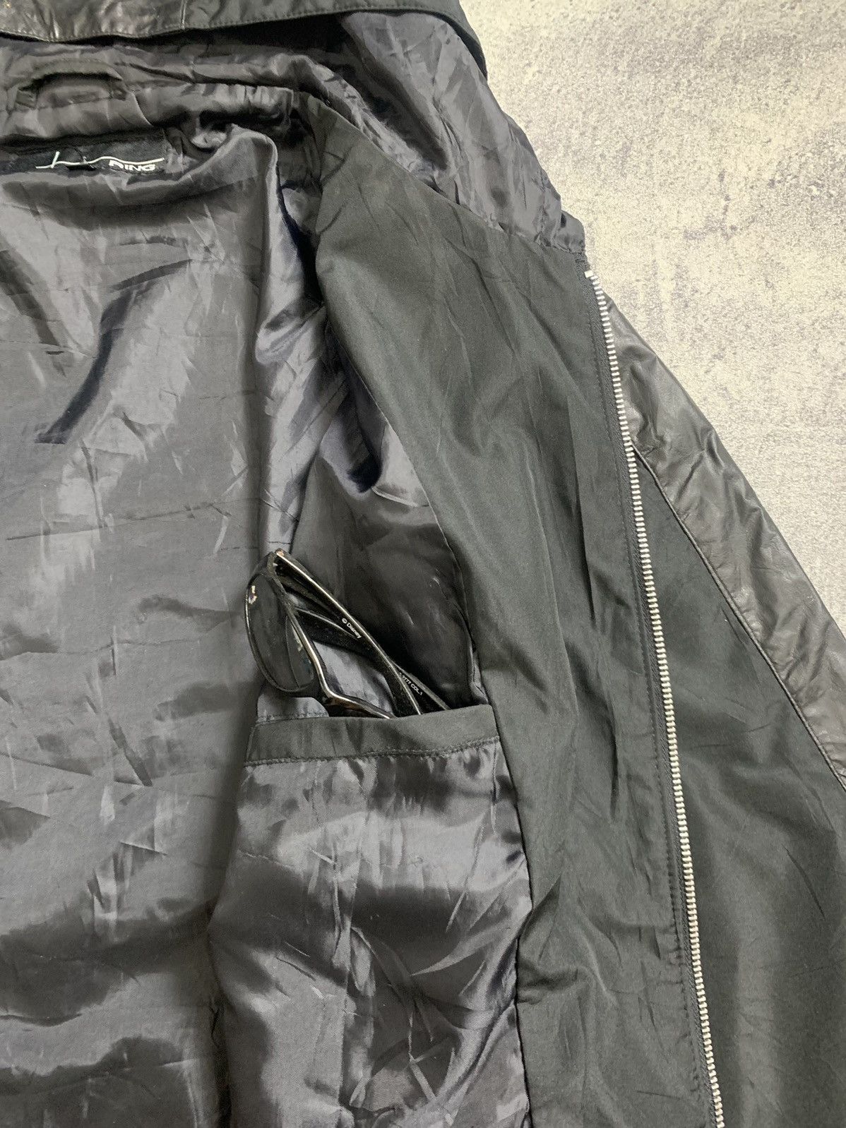 Japanese Brand × Vintage Vintage Black 'Ring' Windbreaker Jacket Size US L / EU 52-54 / 3 - 6 Thumbnail