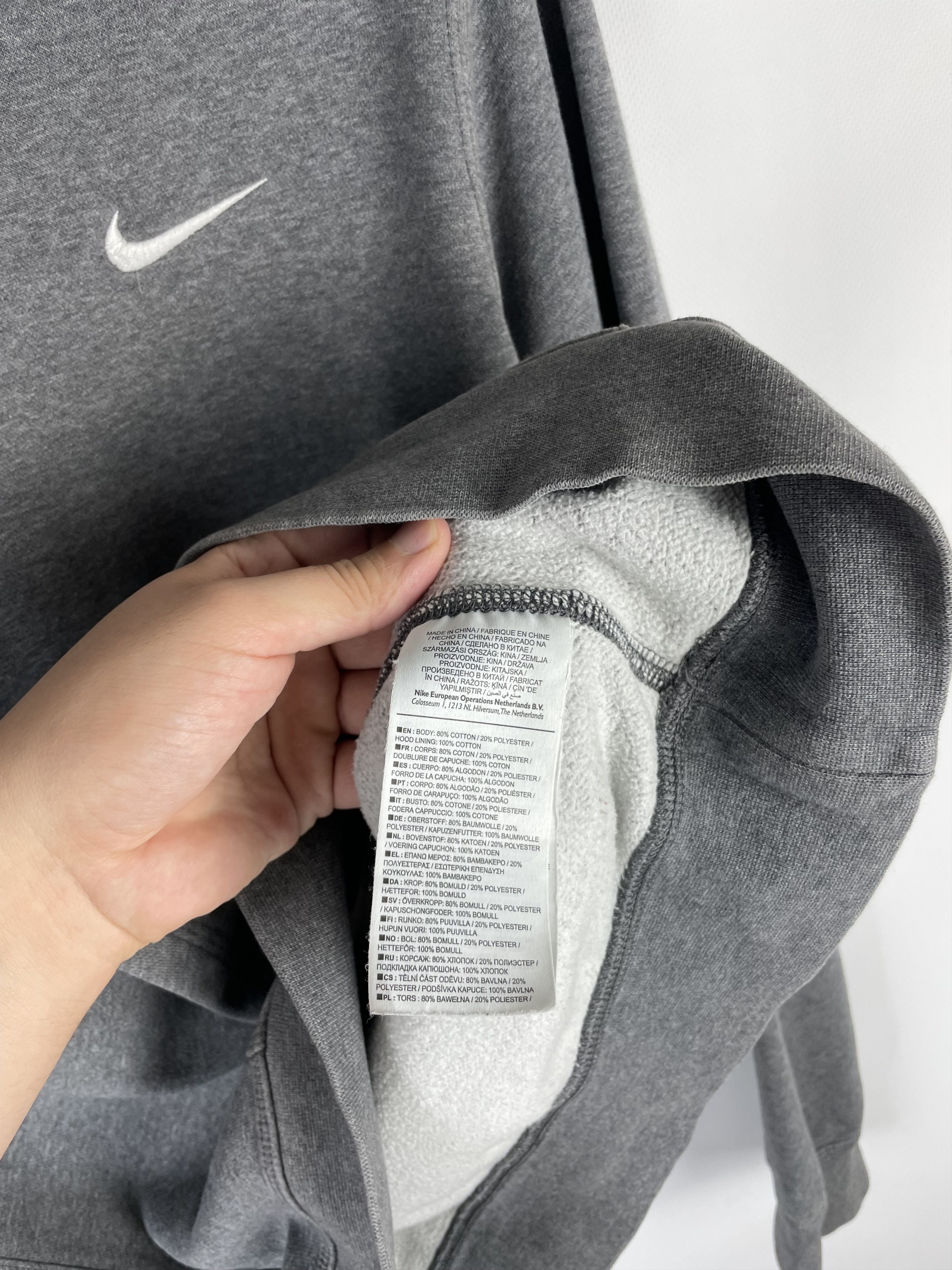 Nike Vintage Nike swoosh hoodie sweatshirt Size US L / EU 52-54 / 3 - 6 Thumbnail