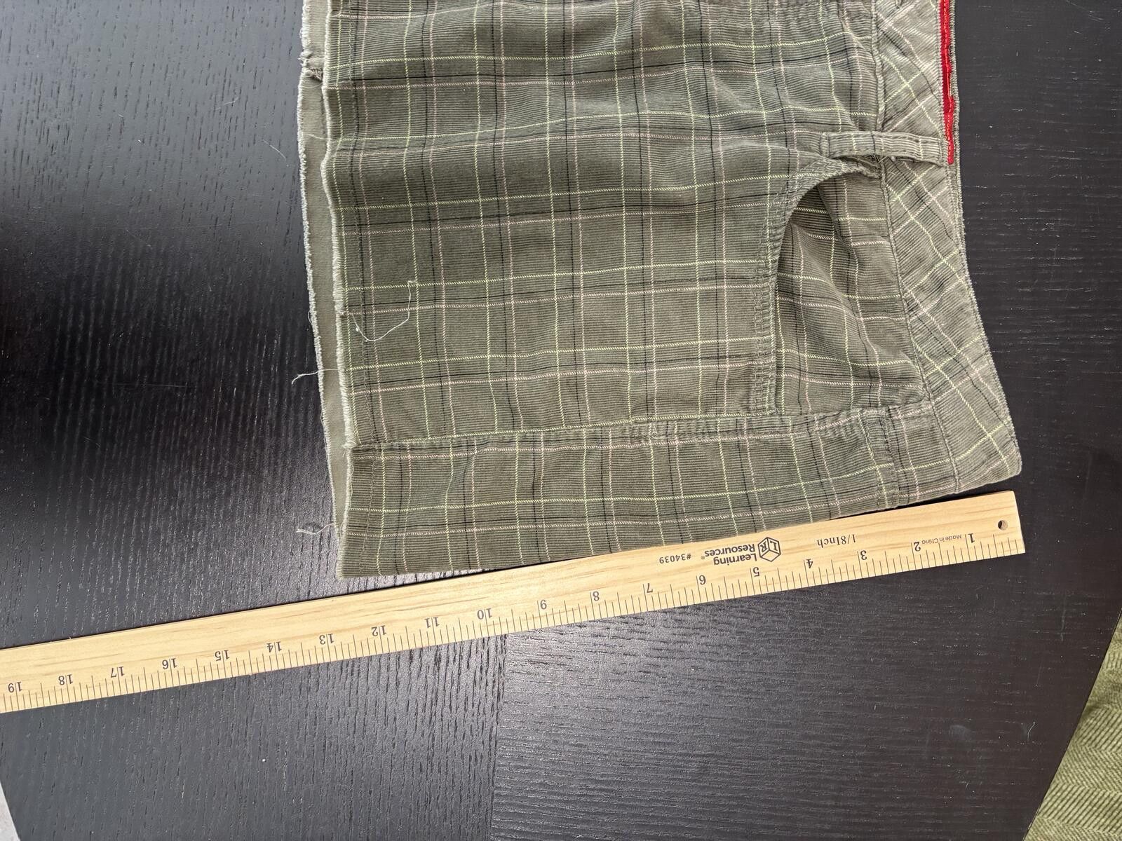 Other Hot Kiss Mini Skirt Y2k Grunge Low Rise Edgy Indie Baddie. 6 Size 28" / US 6 / IT 42 - 8 Thumbnail