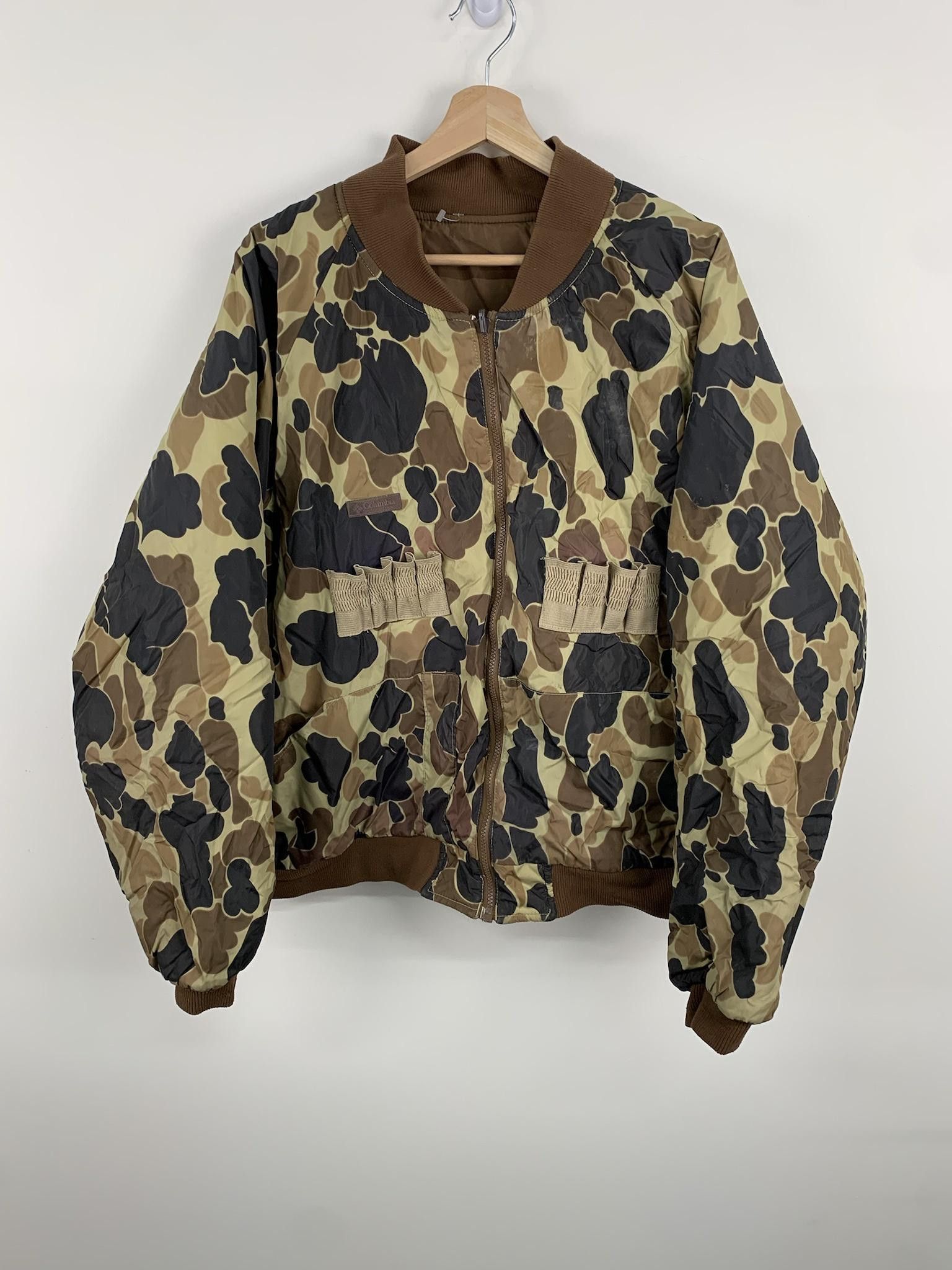 Columbia × Vintage Vintage 90s Columbia Camo Puffer Jacket Size US XL / EU 56 / 4 - 1 Thumbnail