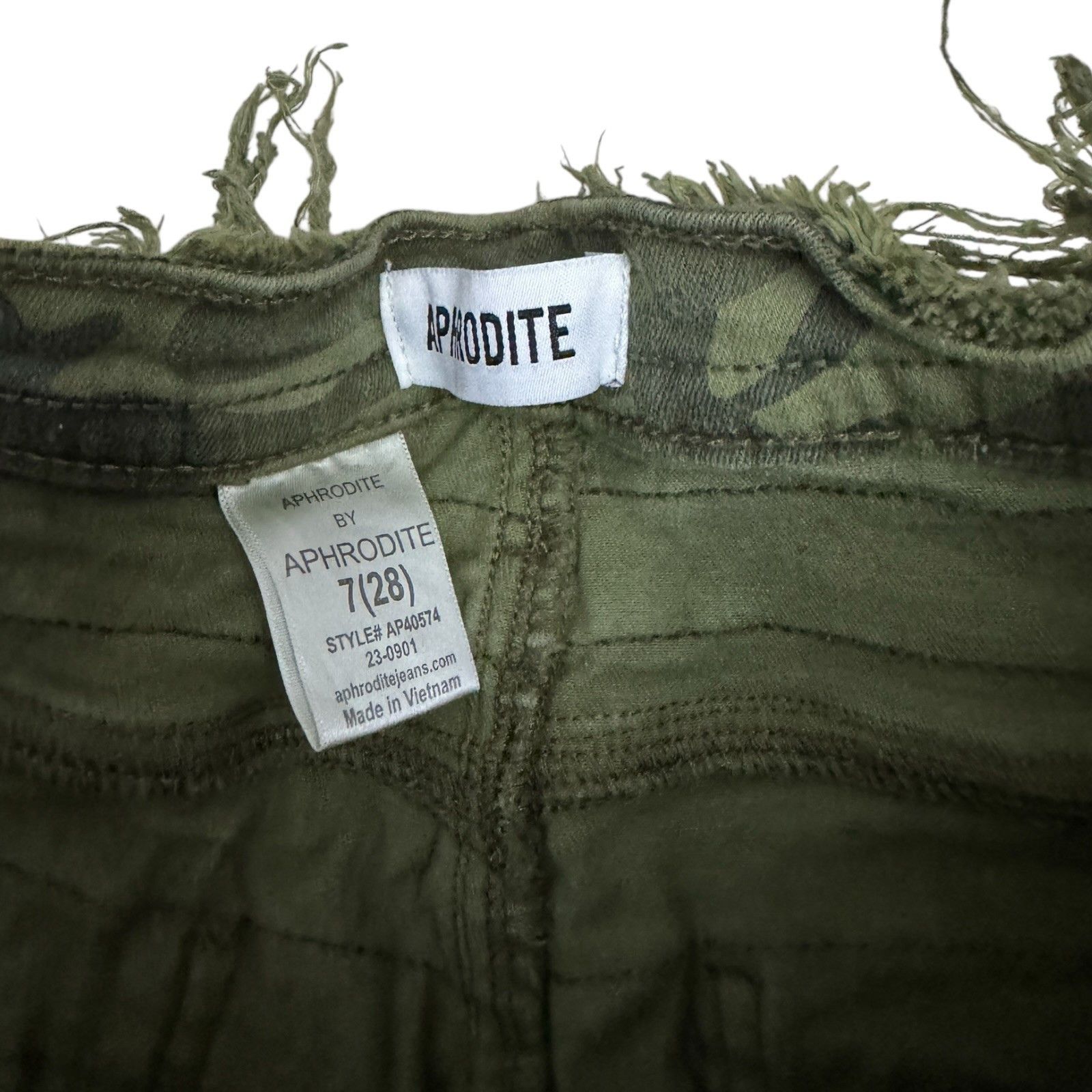 Other APHRODITE Camo Shredded Army Denim Jeans Pants Womens 28x30 Size 28" / US 6 / IT 42 - 5 Thumbnail