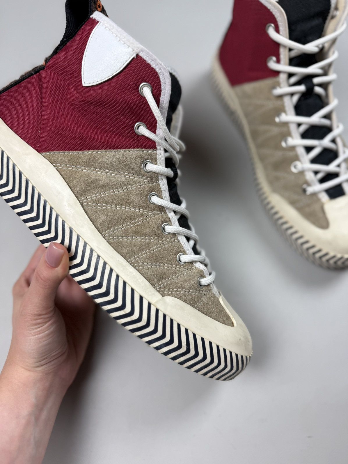 Acne Studios Acne Studios FW17 Connor High Top Sneakers Shoes Size 44 Size US 10 / EU 43 - 5 Thumbnail
