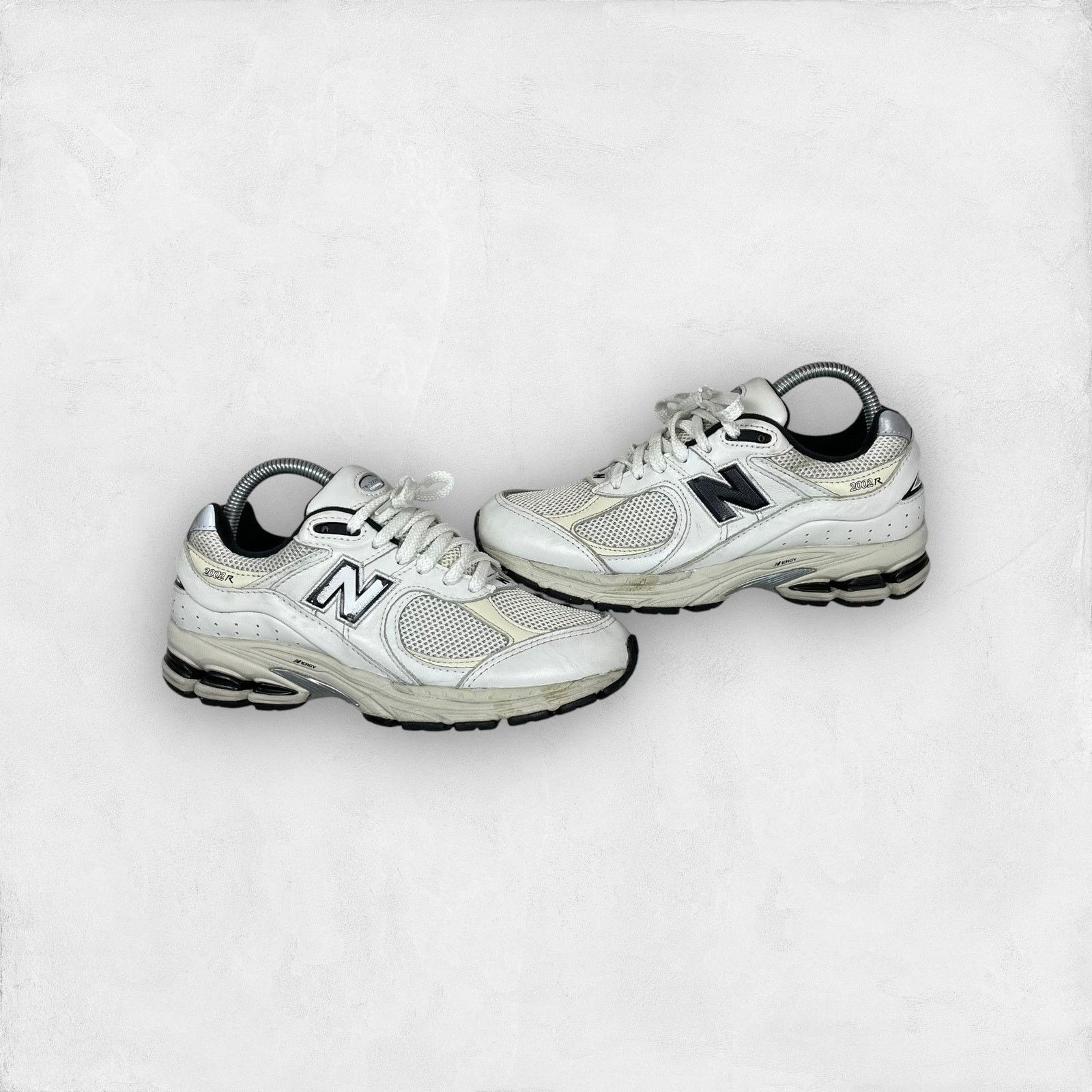 New Balance New Balance 2002R ML2002RQ Mens Atlas Lemon Haze Sneaker 5.5 Size US 5.5 / EU 38 - 1 Thumbnail