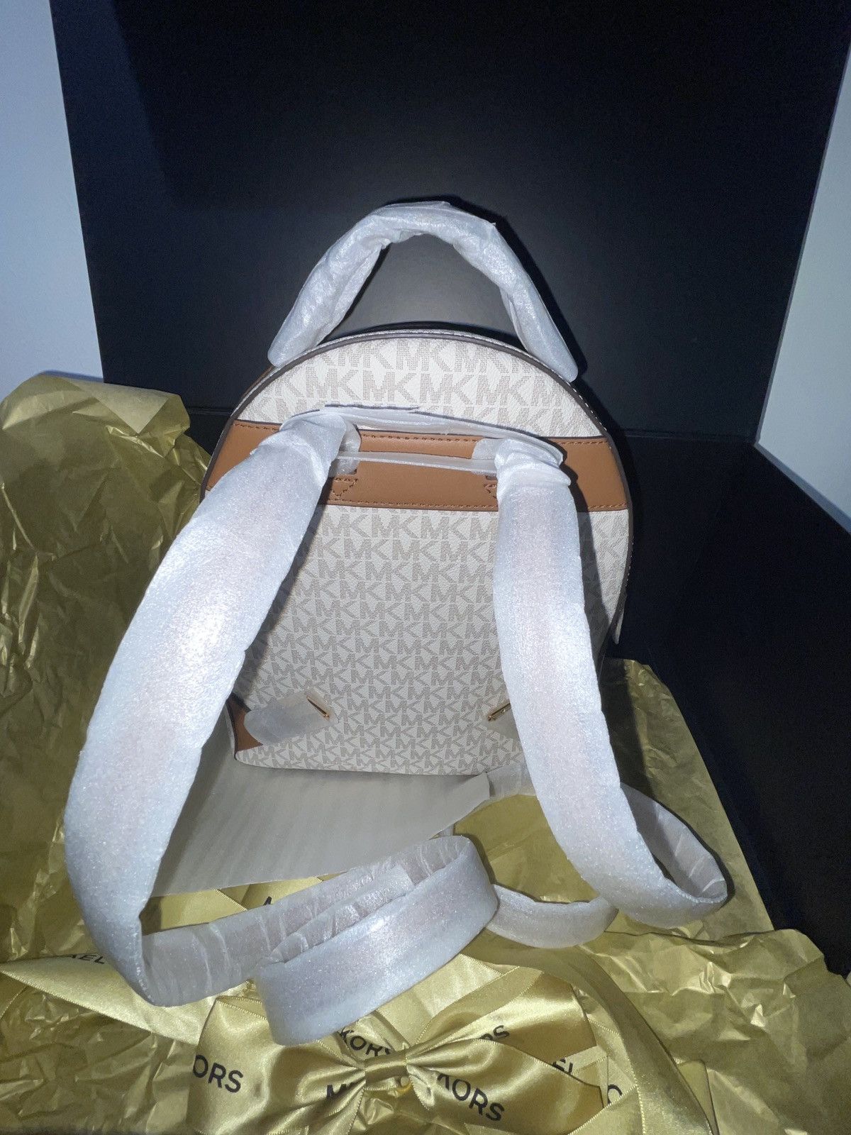 Michael Kors Micheal Kors Beige Backpack (Small) Size ONE SIZE - 5 Thumbnail