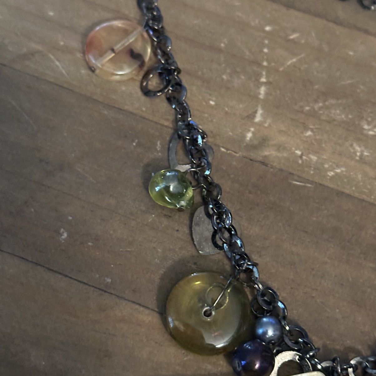Other Dark silver tone mother of pearl pendant and charms necklace Size ONE SIZE - 4 Thumbnail