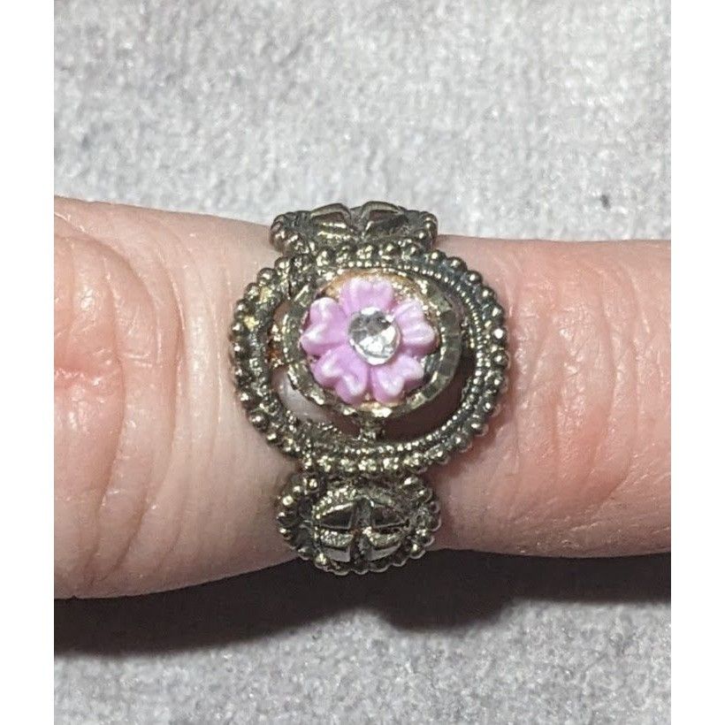 Other Purple Floral And Silver Tone Fashion Ring Size 4 1/2 Size ONE SIZE - 10 Thumbnail