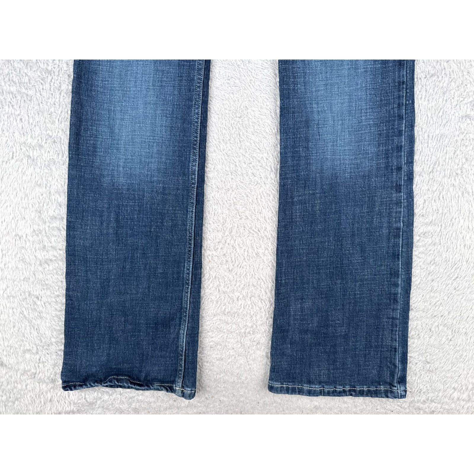 Wrangler Wrangler Jeans Bootcut Women 9 Blue Denim 30x32 Dark Wash Cotton Blend 5-Pocket Distressed Stretch Boots Casual Western Wrangler Size 30" / US 8 / IT 44 - 2 Thumbnail