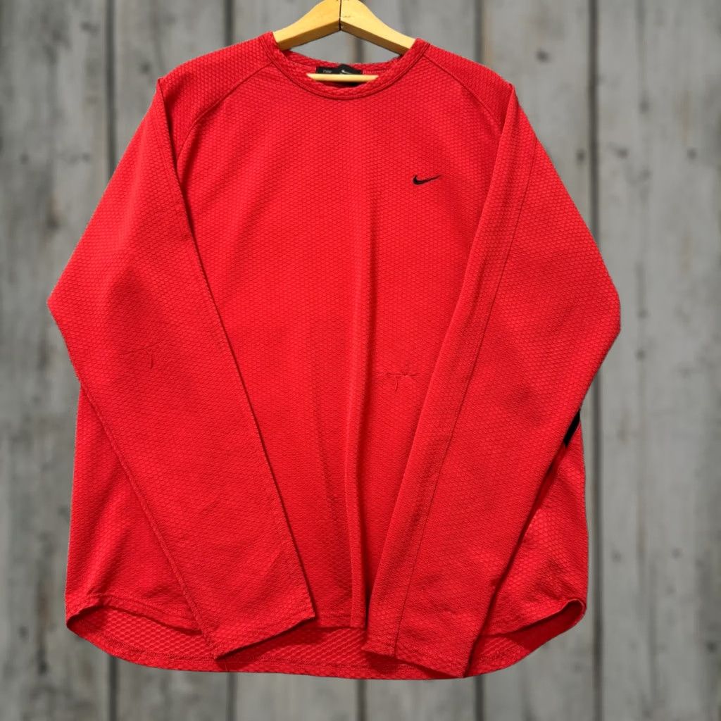 Nike Nike Sphere Sweatshirt Men Large Pullover Red 2000s Thrashed Active Wear Y3K Size US L / EU 52-54 / 3 - 1 Thumbnail