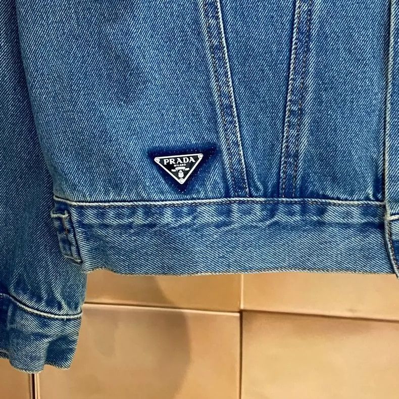 Prada Prada 23ss popular washed blue triangle denim jacket 2502-N Size US S / EU 44-46 / 1 - 3 Thumbnail