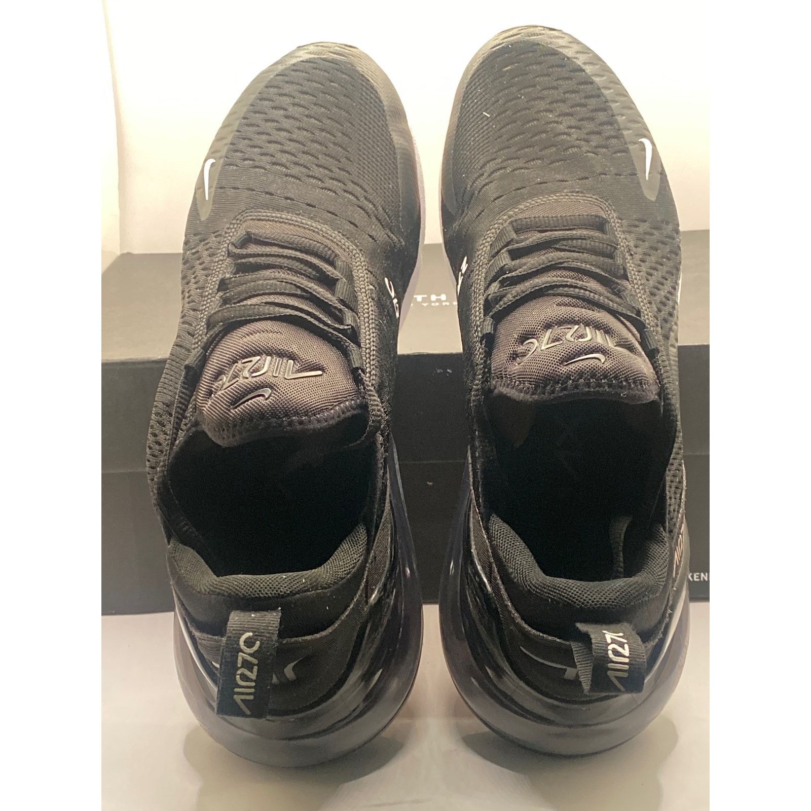 Nike Nike Air Max 270 Black/Anthracite/white/Red, Size 9.5 wmns Size US 9.5 / IT 39.5 - 4 Thumbnail
