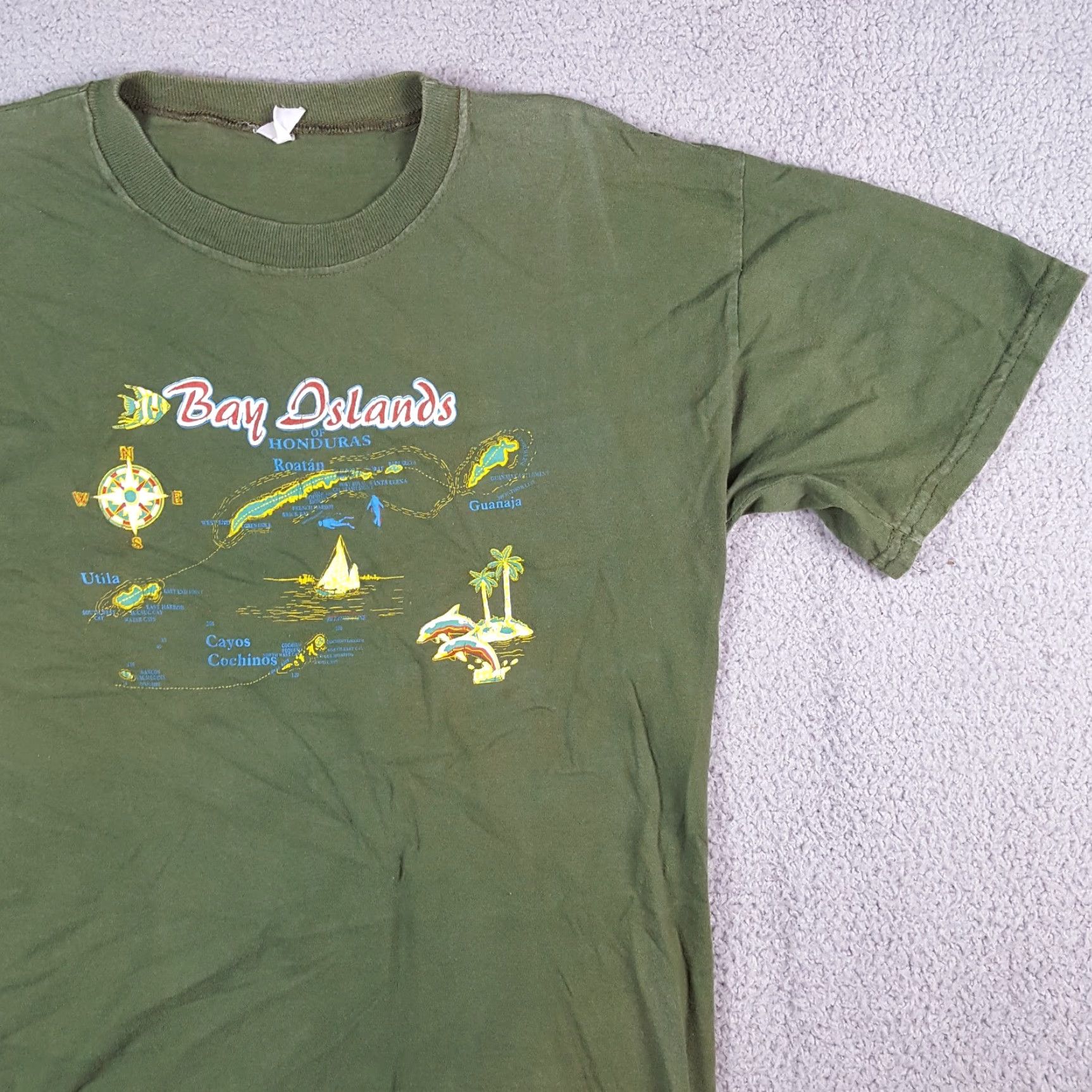 Vintage VINTAGE Bay Island T-Shirt Mens 90s Tropical Beach Tee Green Small Honduras Embroidered Logo Cotton T-Shirt Size US S / EU 44-46 / 1 - 4 Thumbnail