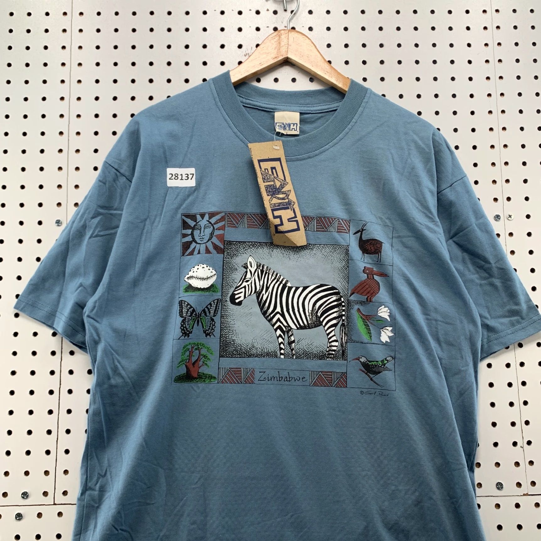Vintage VINTAGE Earth Zebra Shirt Unisex Adults XL Blue Cotton, Polyester Short Sleeve Crew Neck Nature Animals 21x30 Size US XL / EU 56 / 4 - 7 Thumbnail