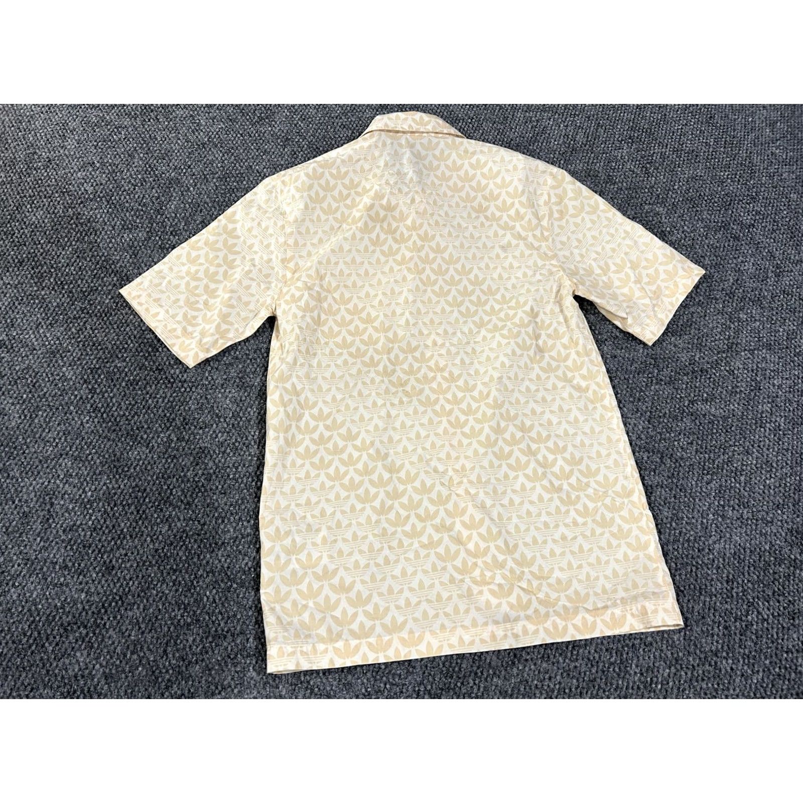 Adidas Adidas Shirt Mens XS Beige Trefoil Logo Print Button Up Short Sleeve Casual Size US XS / EU 42 / 0 - 7 Thumbnail