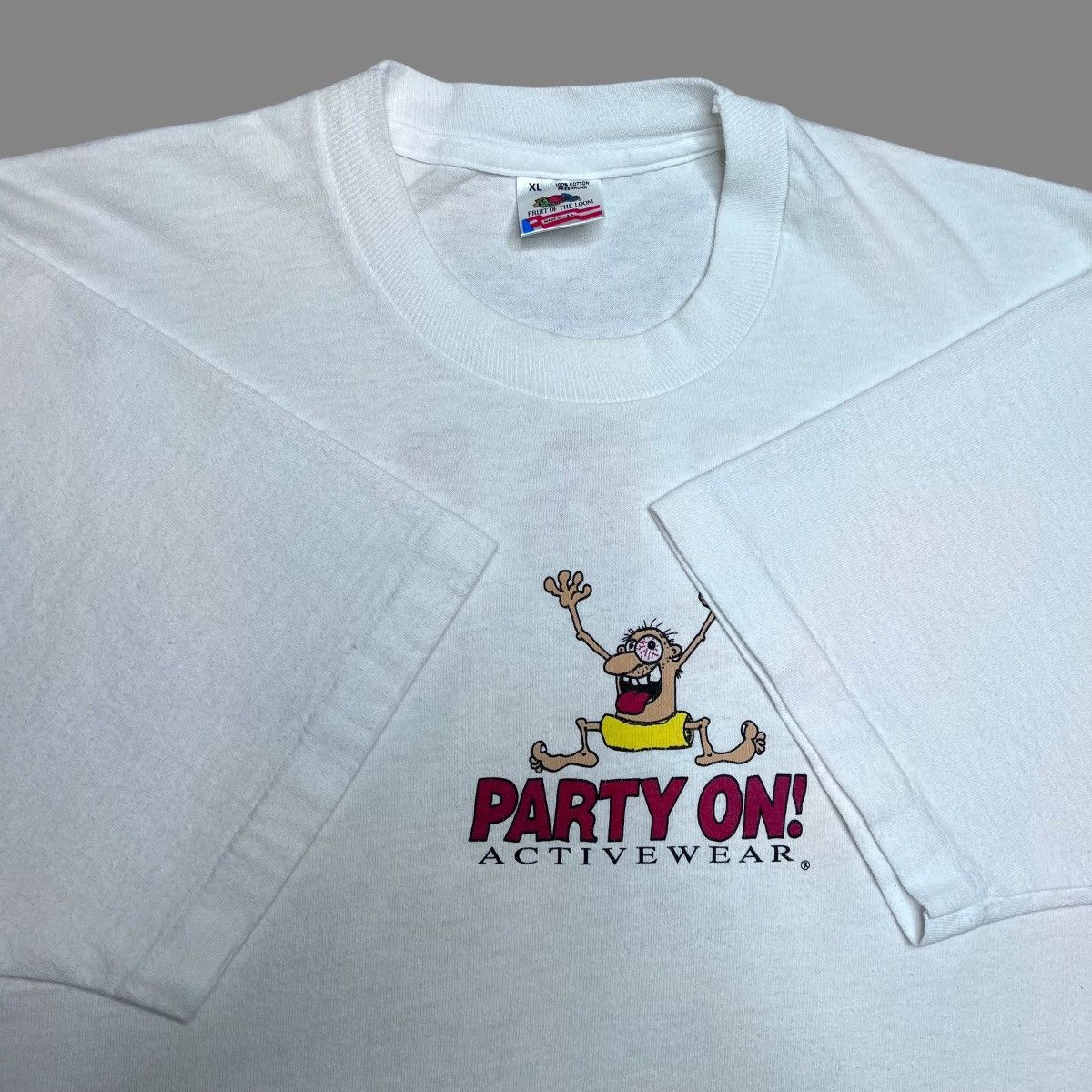 Vintage 1990s Party On Activewear Help Me I Can’t Find My Beer Tee Size US XL / EU 56 / 4 - 3 Thumbnail