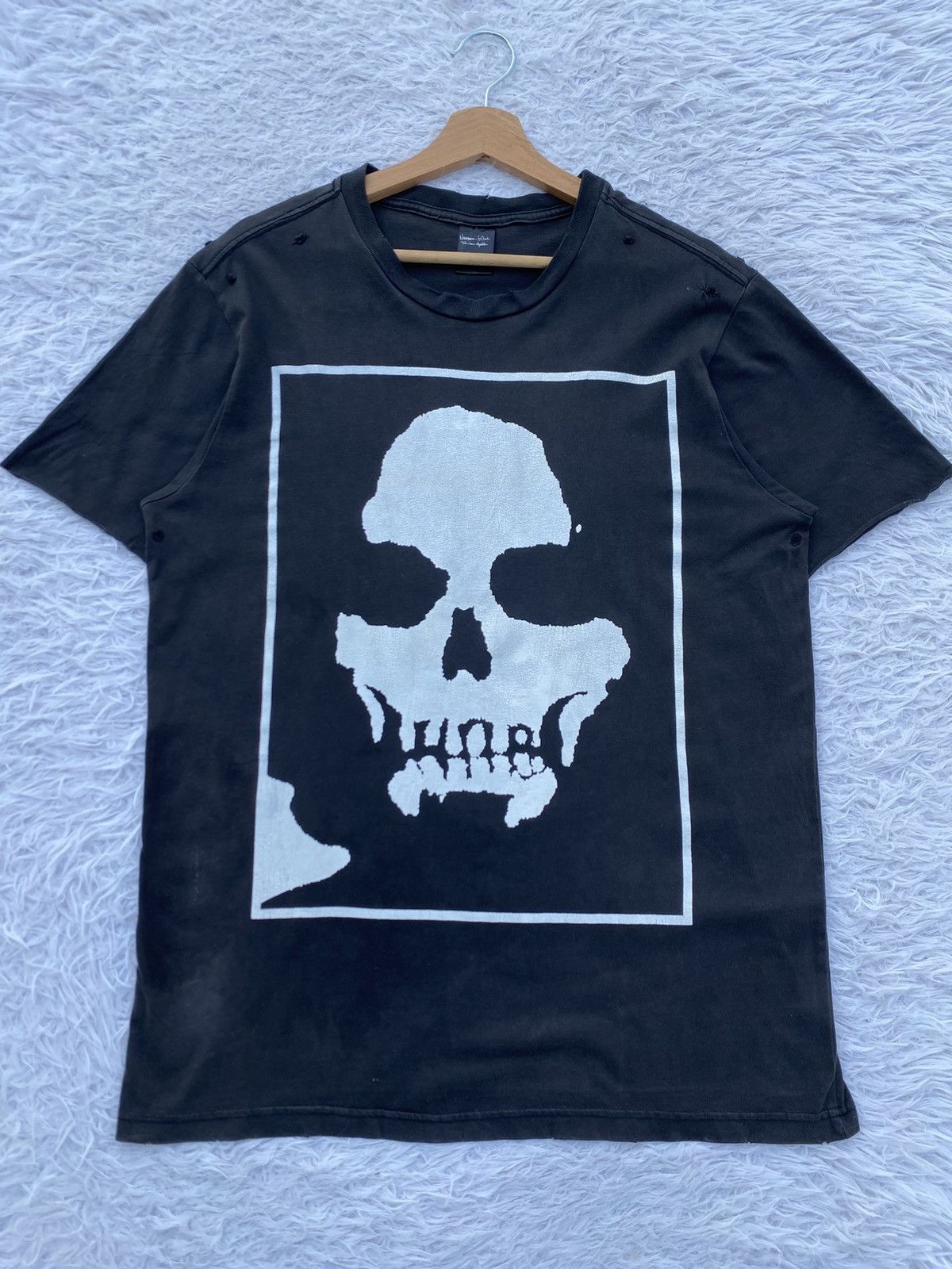 Vintage Rare Vintage Charles Manson Skulls by Number Nine Tshirt Size US L / EU 52-54 / 3 - 4 Thumbnail