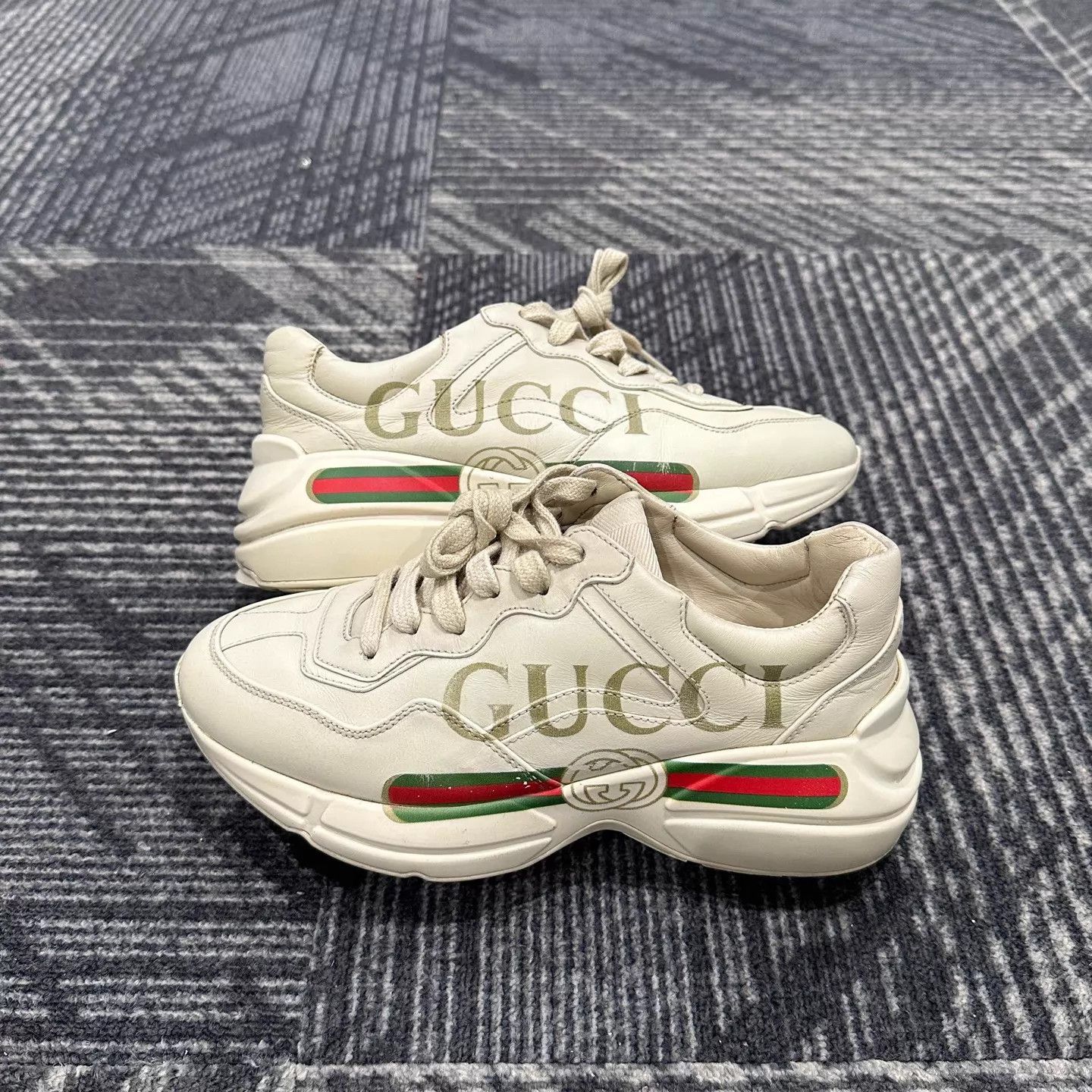 Gucci Gucci Rhyton Dad Sneaker 35.5 Near Mint Condition Size US 5 / IT 35 - 4 Thumbnail