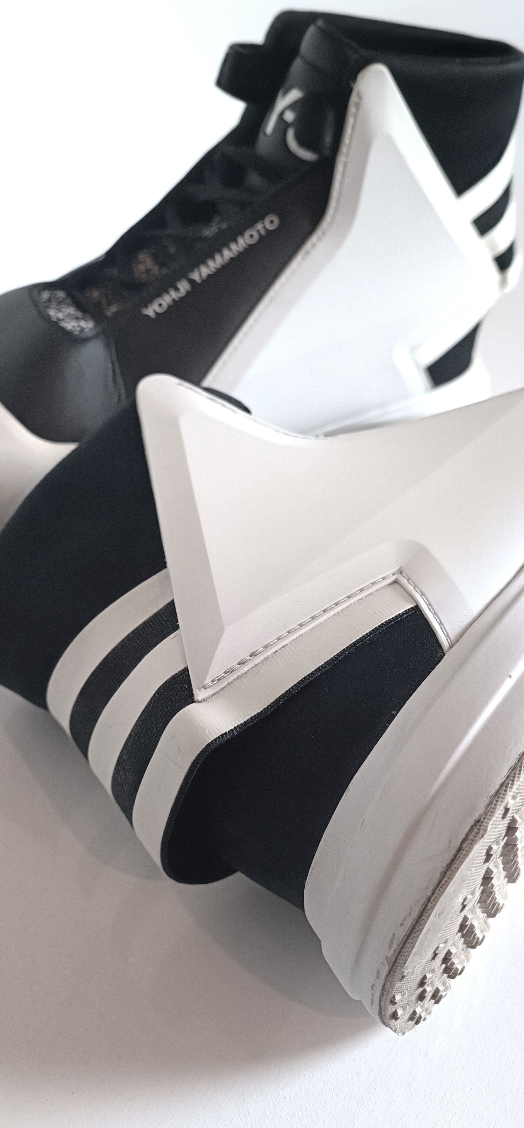 Adidas × Y-3 Y-3 BBALL TECH (2017) CG3146 Size US 9.5 / EU 42-43 - 11 Thumbnail