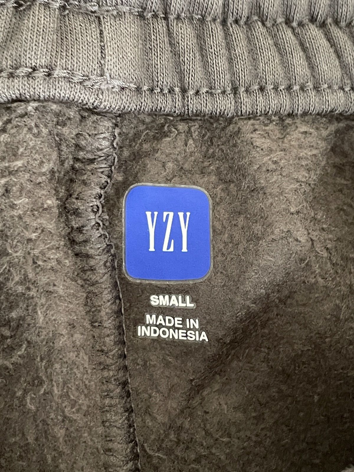Balenciaga × Gap × Kanye West Yeezy Gap Balenciaga Cuffed Sweatpants Size US 30 / EU 46 - 6 Thumbnail