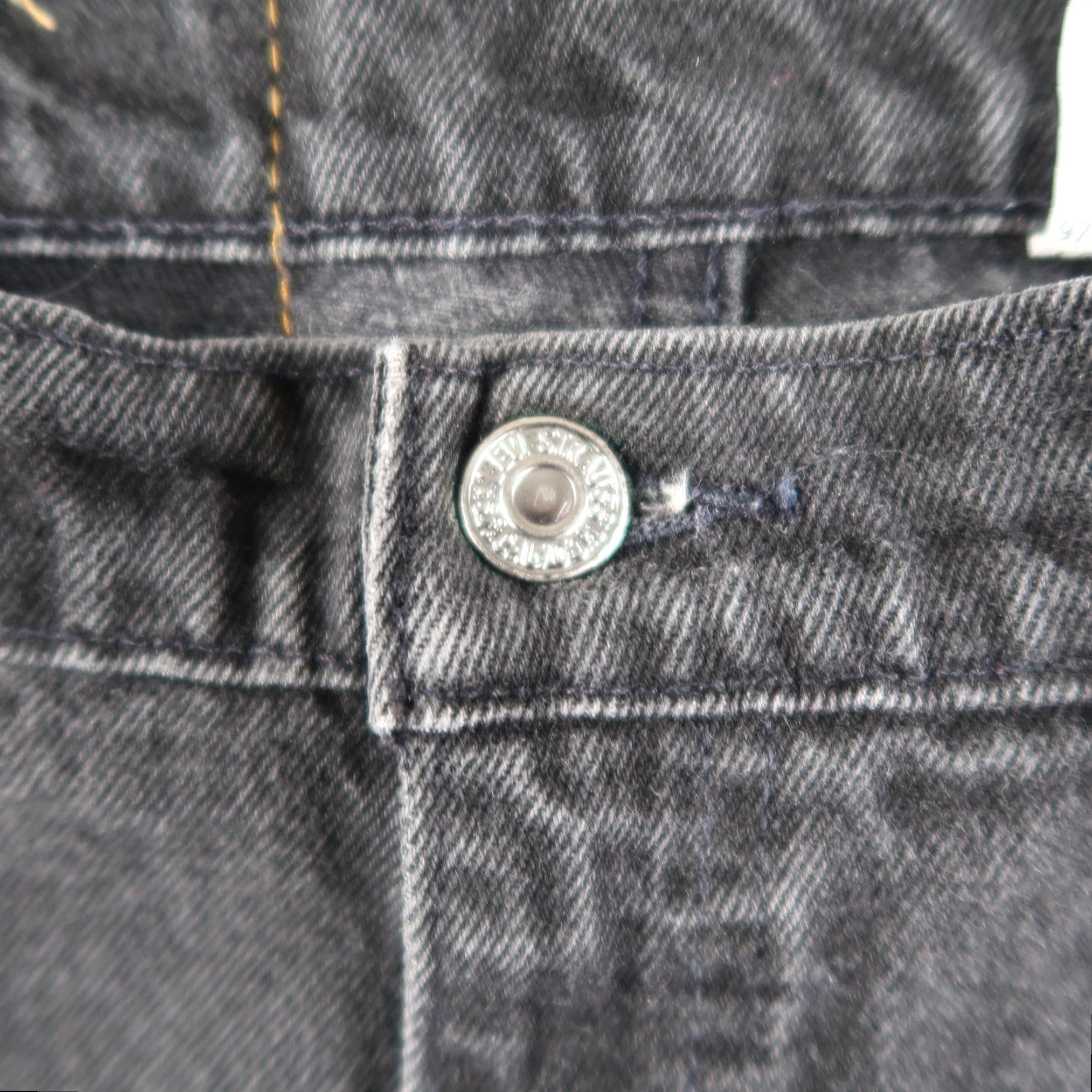 Levi's VINTAGE Levi's 550 Jeans 36 Adult Regular Black Levi's 550 90s USA Denim 5-Pocket Relaxed Orange Tab 36x34 (34x33.5) -Men- Vintage 90s Size US 36 / EU 52 - 3 Thumbnail