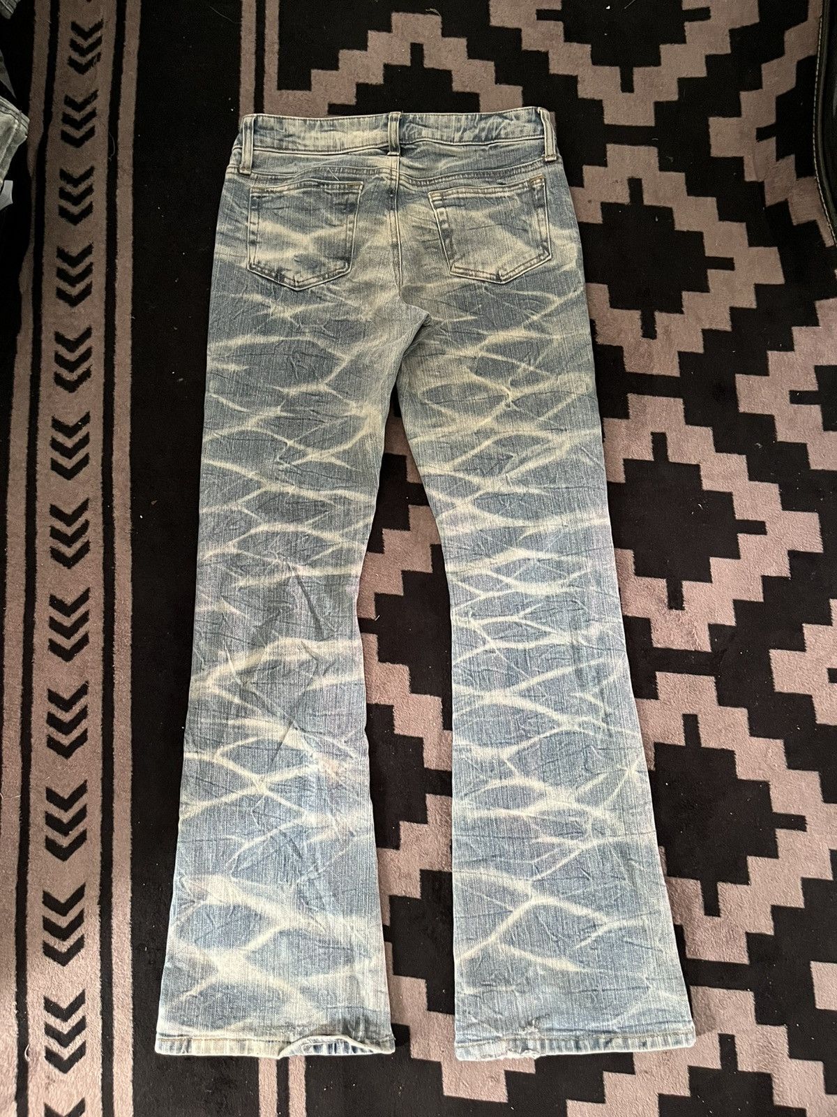 Tornado Mart 2000s Daily tropics zebra mudwash flare jeans Size US 28 / EU 44 - 2 Thumbnail