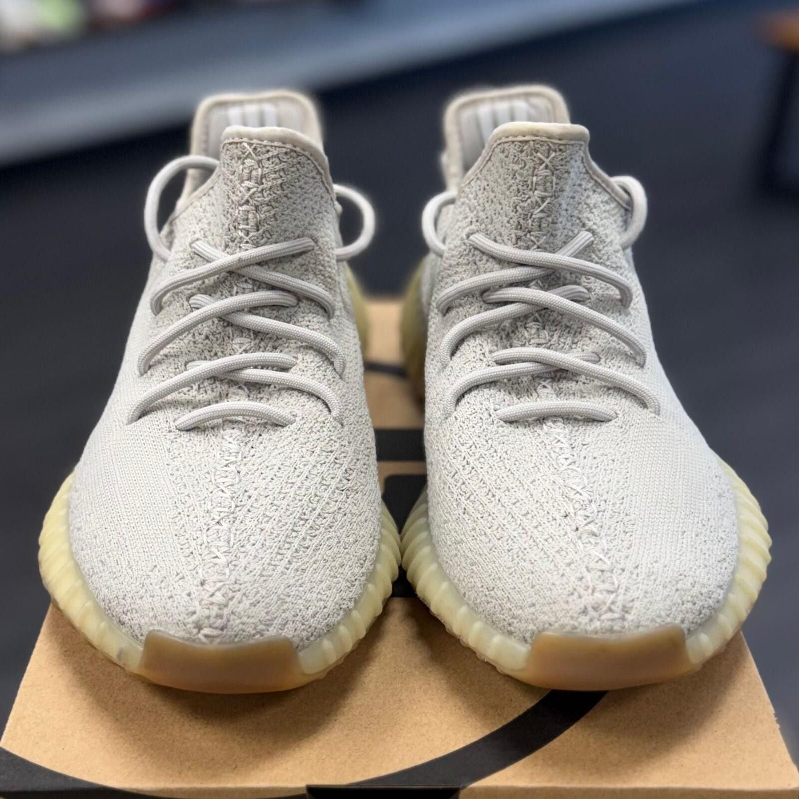 Adidas adidas Yeezy Boost 350 V2 Sesame - Preowned Size US 9.5 / IT 39.5 - 2 Thumbnail