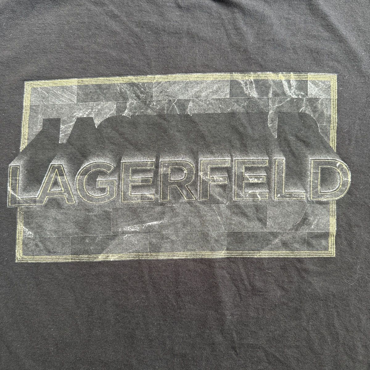 Karl Lagerfeld Black Karl Lagerfeld t-shirt with gold logo Size US M / EU 48-50 / 2 - 3 Thumbnail