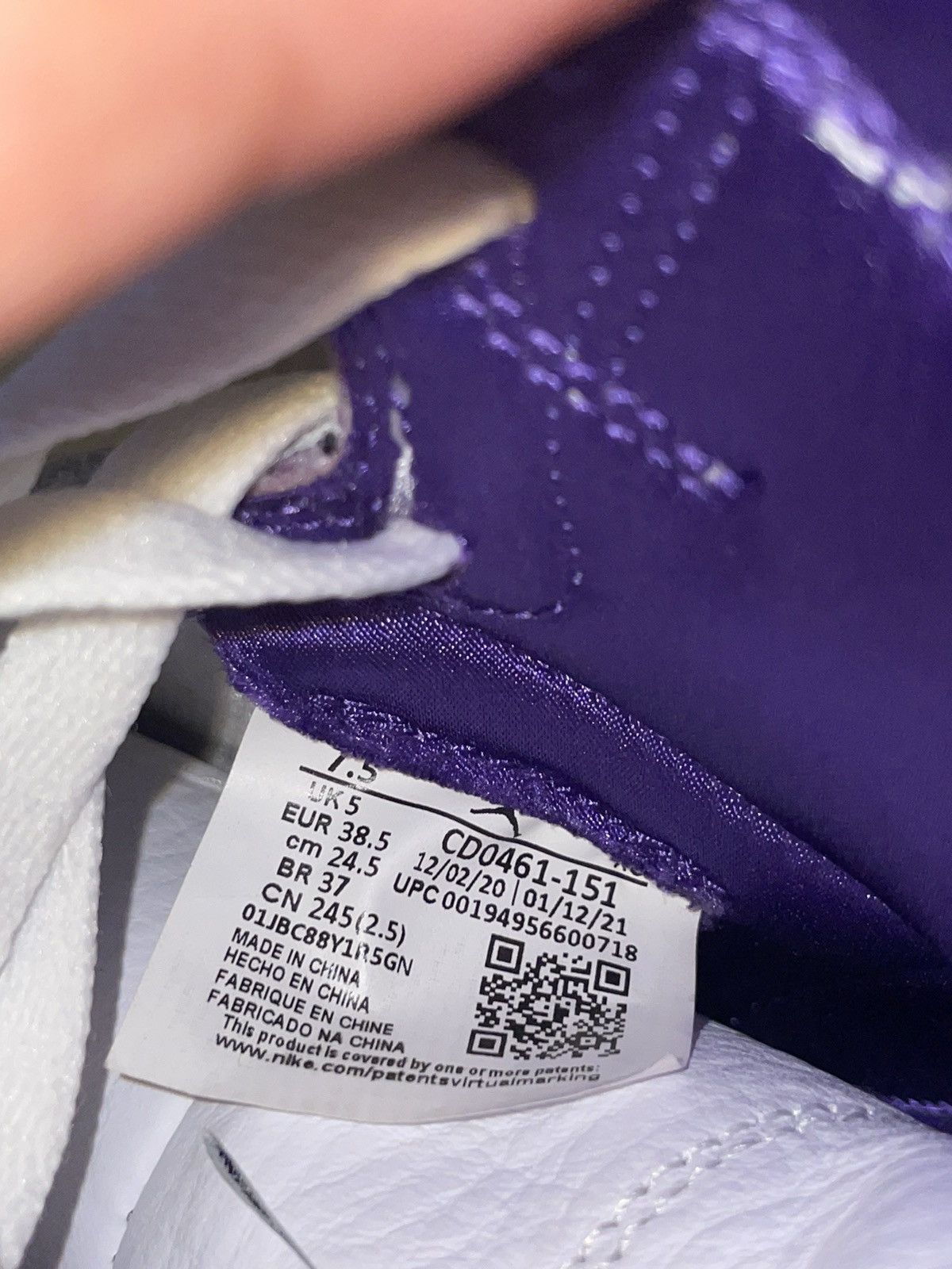 Jordan Brand 2021 Wmns Air Jordan 1 High OG 'Court Purple' Size US 7.5 / IT 37.5 - 6 Thumbnail