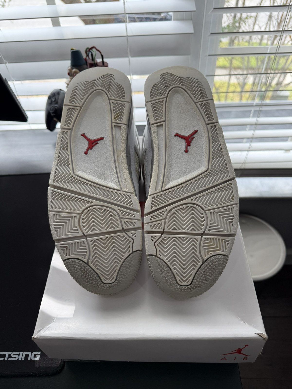 Jordan Brand Air Jordan Retro 4 White Oreo Size US 9 / EU 42 - 6 Thumbnail