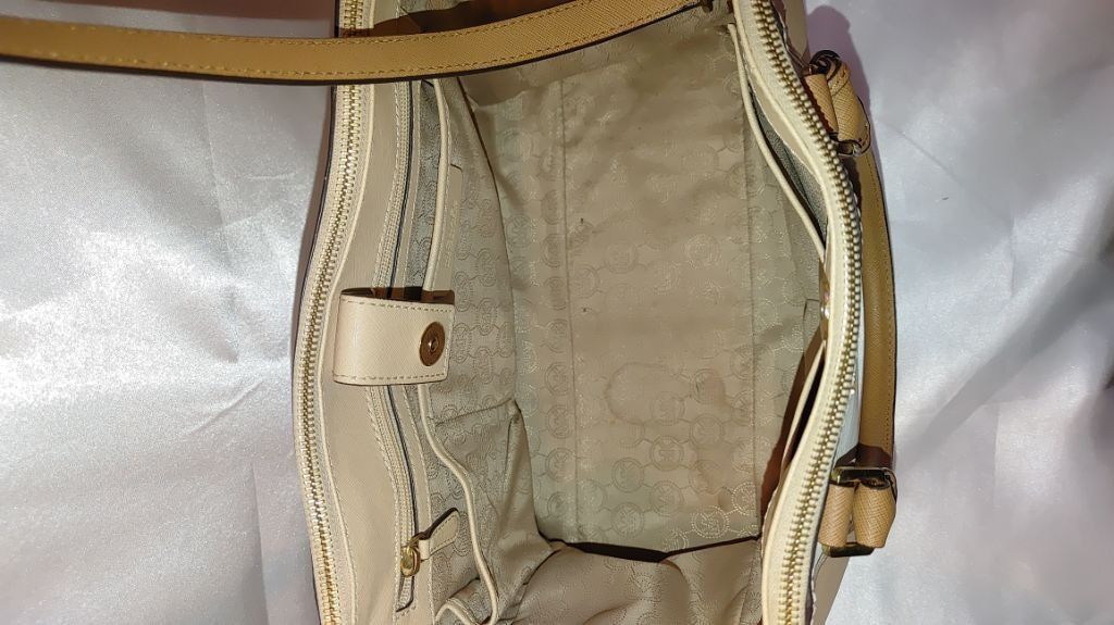 Michael Kors Michael Kors Sutton Saffiano Leather Satchel Size ONE SIZE - 10 Thumbnail