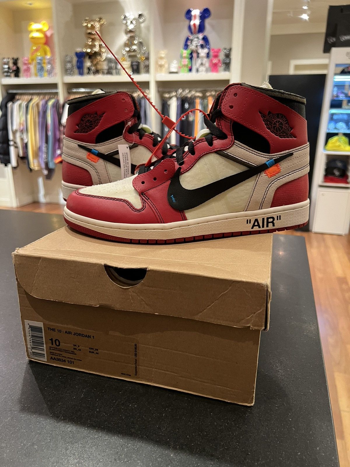 image of Off-White X Air Jordan Retro 1 ‘Chicago’ Shoes in Red, Men's (Size 10)