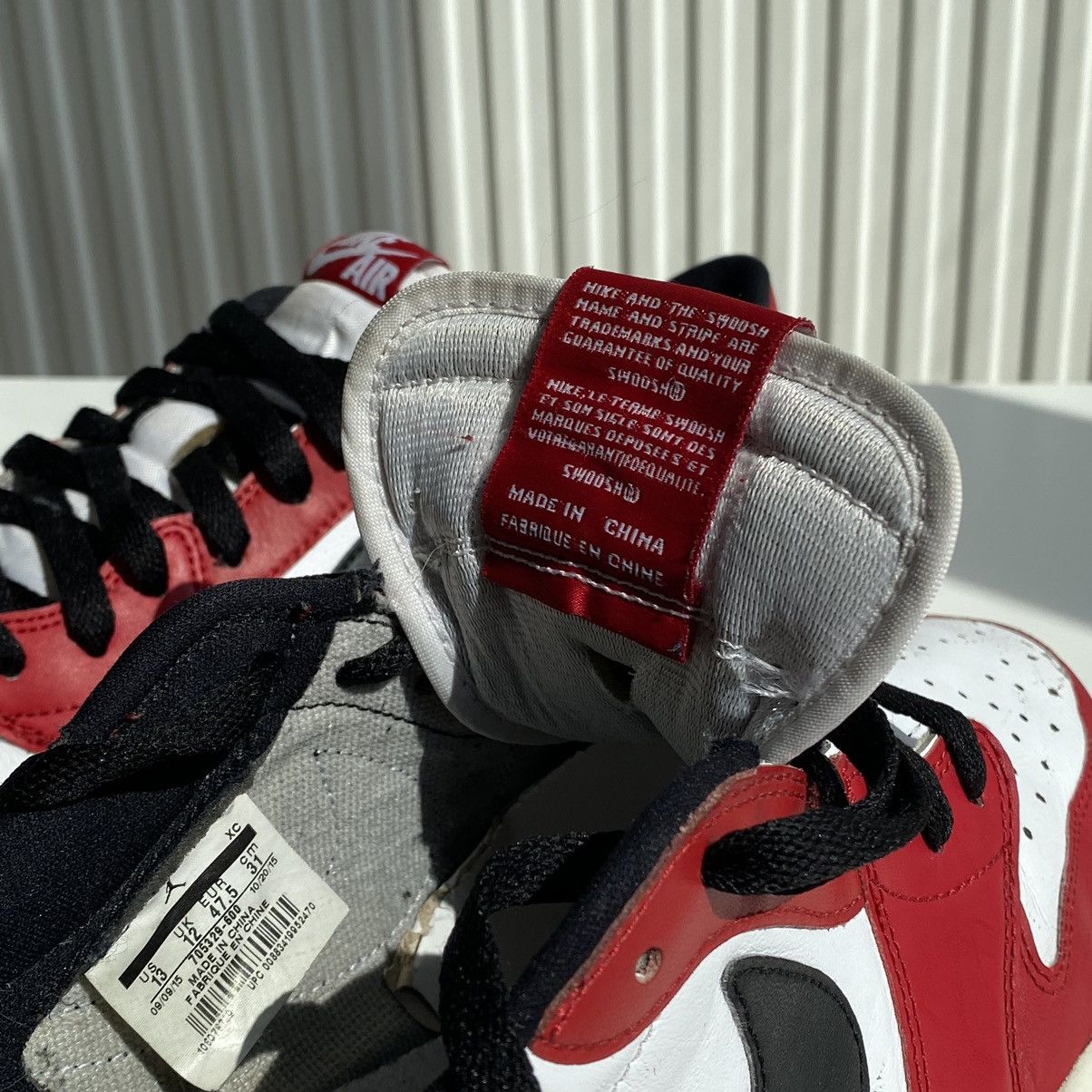 Jordan Brand 2016 Nike Jordan 1 Low Retro Chicago Size US 13 / EU 46 - 13 Thumbnail