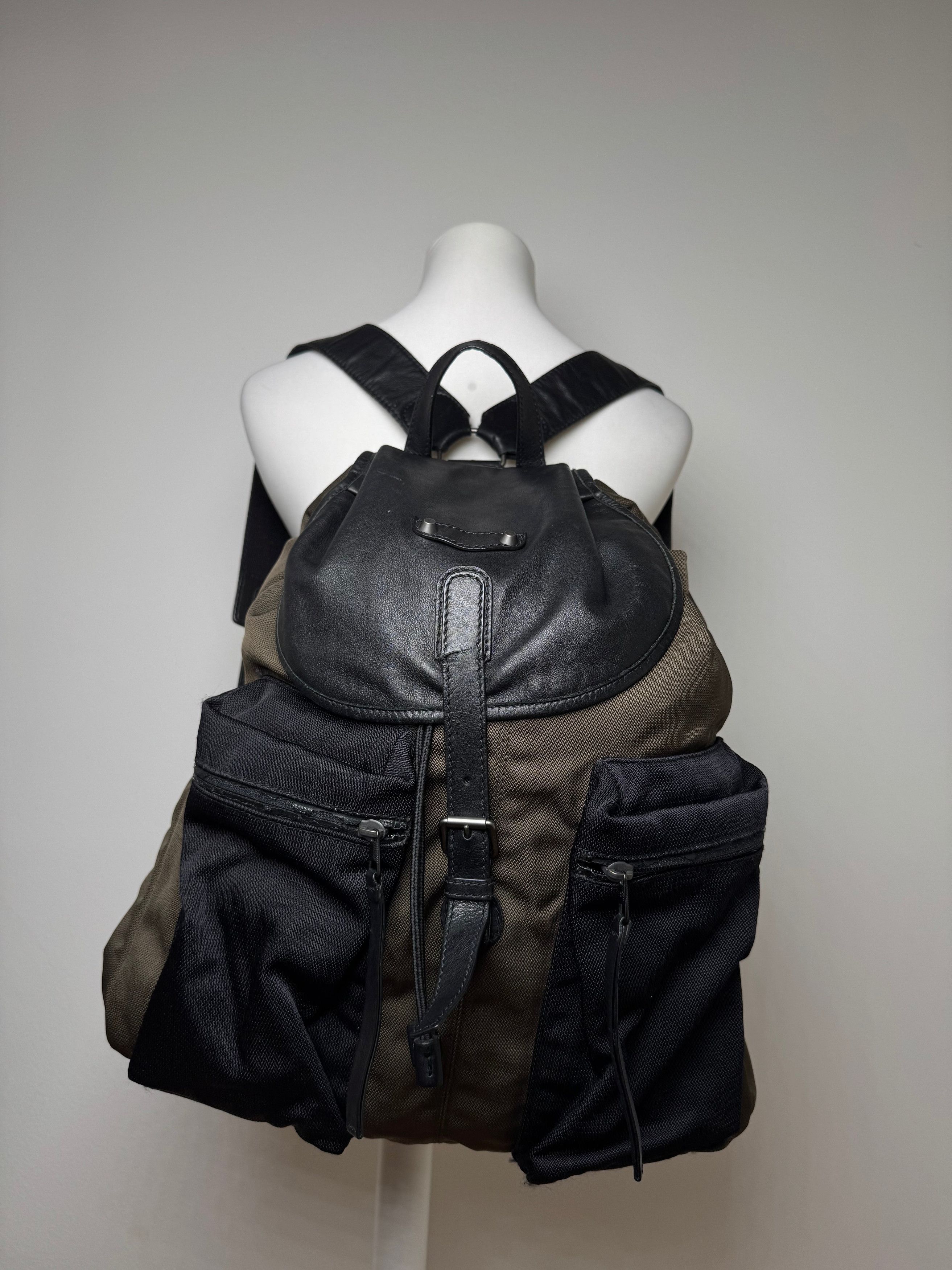 Balenciaga Vintage City Bag Backpack black kaki Size ONE SIZE - 1 Thumbnail