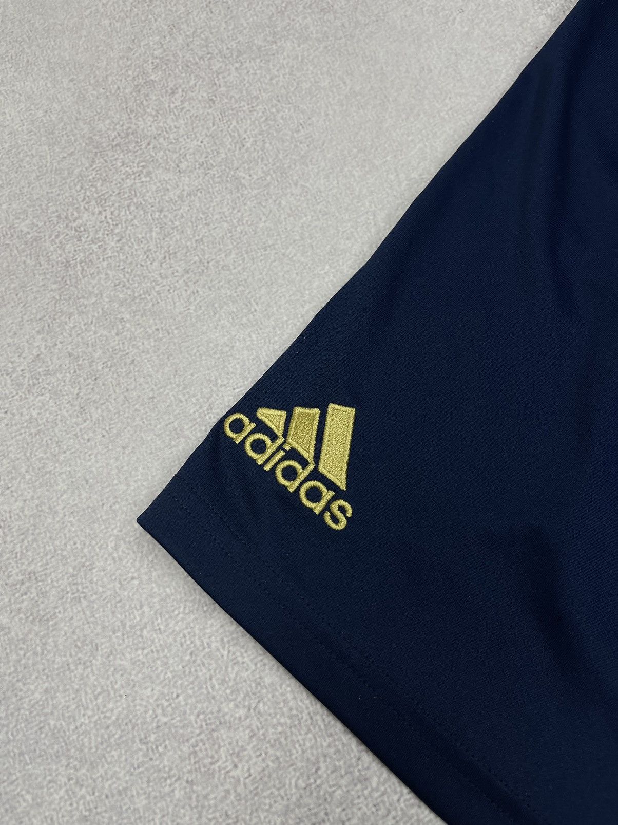 Adidas Mens Adidas Manchester United Navy Shorts Y2K Soccer Jersey Size US 36 / EU 52 - 5 Thumbnail