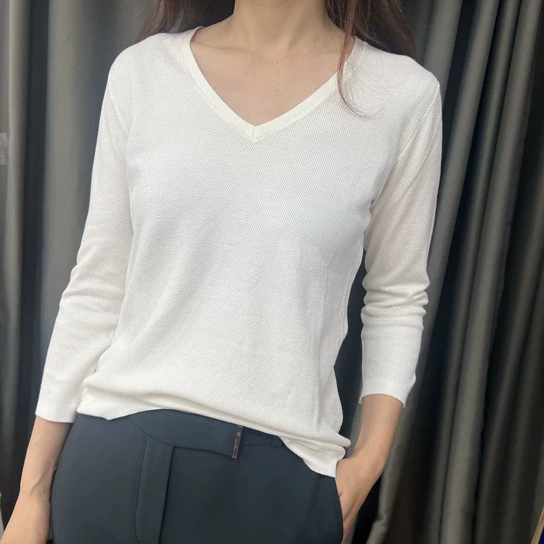 Loro Piana LORO PIANA Women's knitwear, 55% silk and 45% cotton blend Size M / US 6-8 / IT 42-44 - 1 Thumbnail