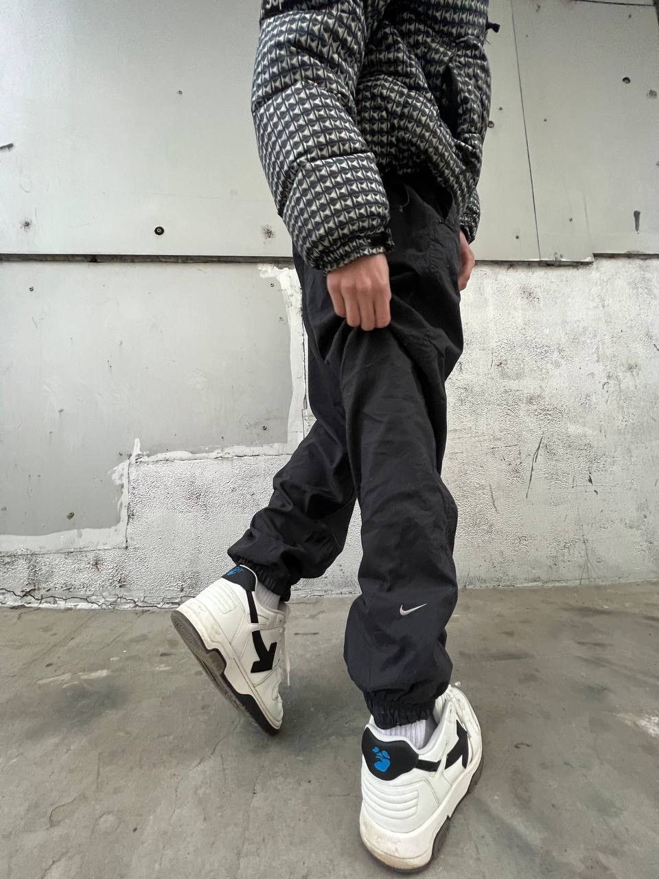 Nike × Vintage Vintage 90s Nike Track pants buggy nylon Size US 34 / EU 50 - 2 Thumbnail