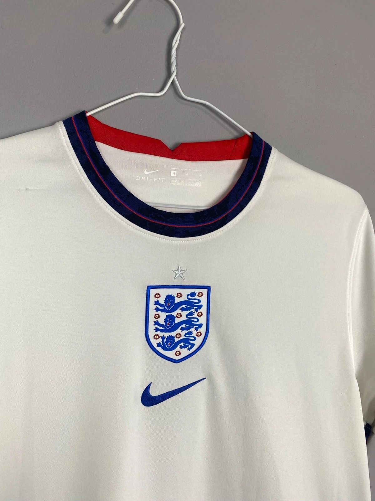 Nike Nike England National Team 2020-2021 Home Football Jersey Size US M / EU 48-50 / 2 - 3 Thumbnail