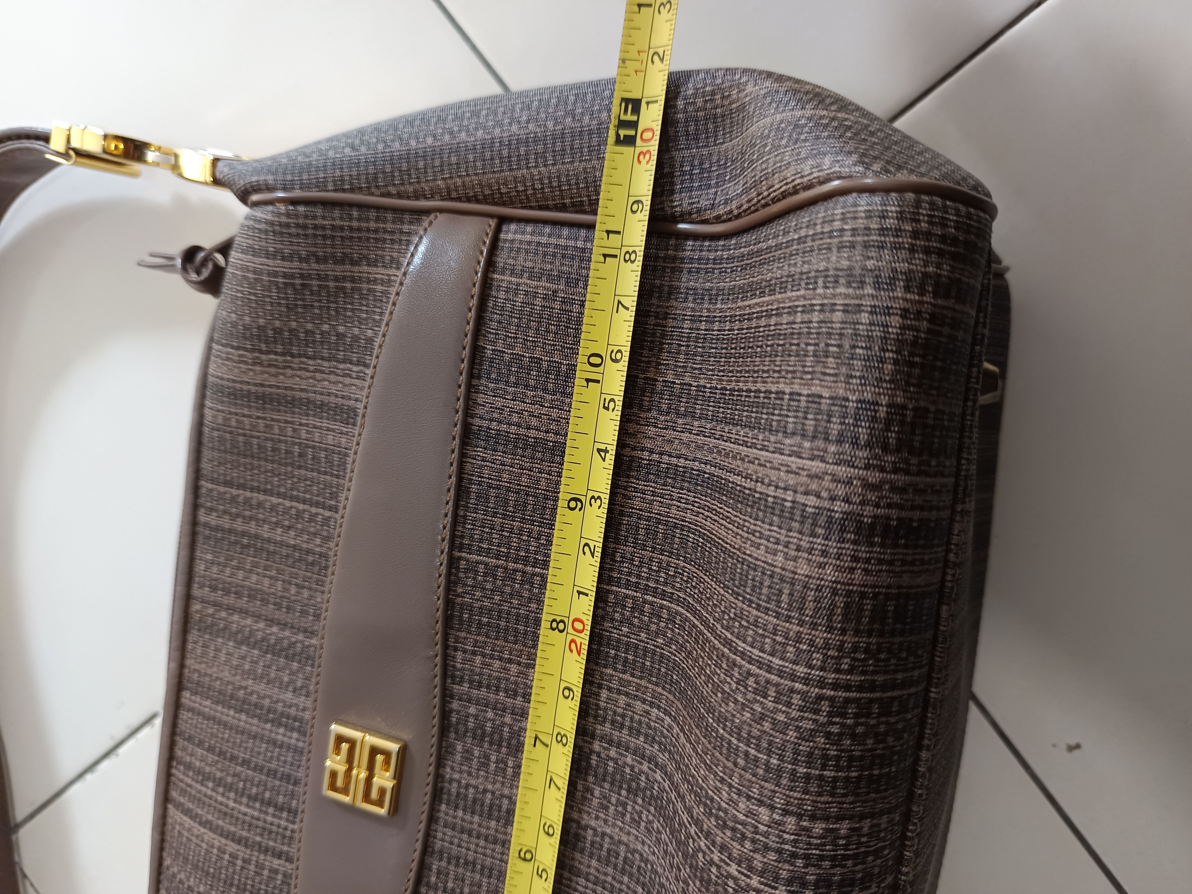 Givenchy Vintage givenchy 4g leather Size ONE SIZE - 3 Thumbnail