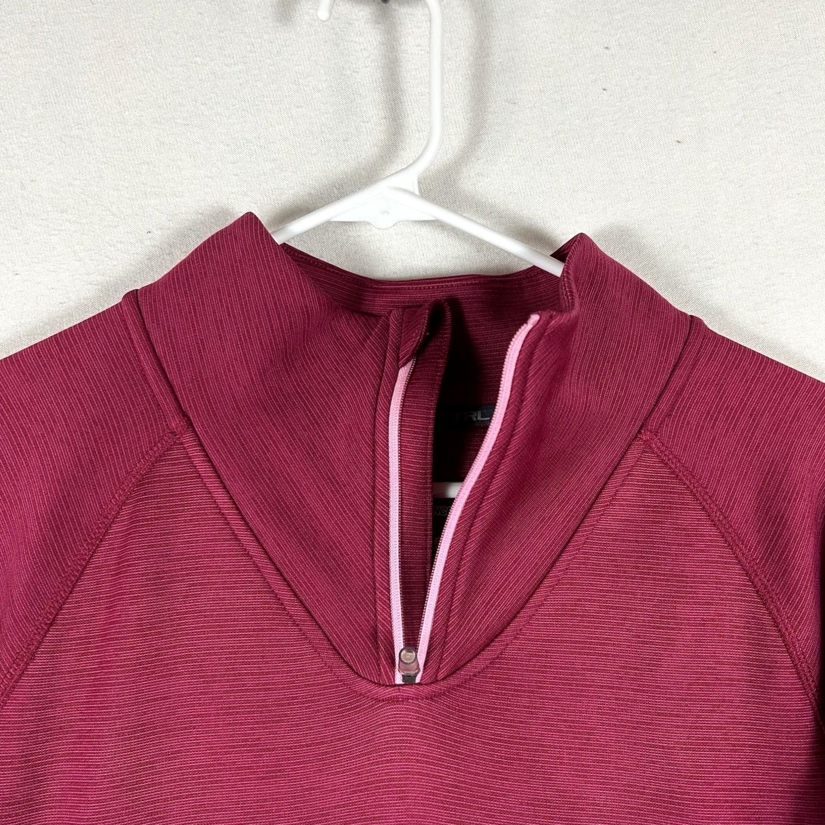 Champion Champion Performance Warm Ctrl 1/4 Zip Long Sleeve Pullover Womens Large Running Top Size L / US 10 / IT 46 - 2 Thumbnail