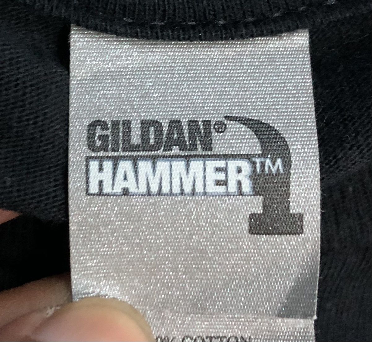 Vintage Vintage Gildan Hammer Republik T-Shirt Size US L / EU 52-54 / 3 - 7 Thumbnail