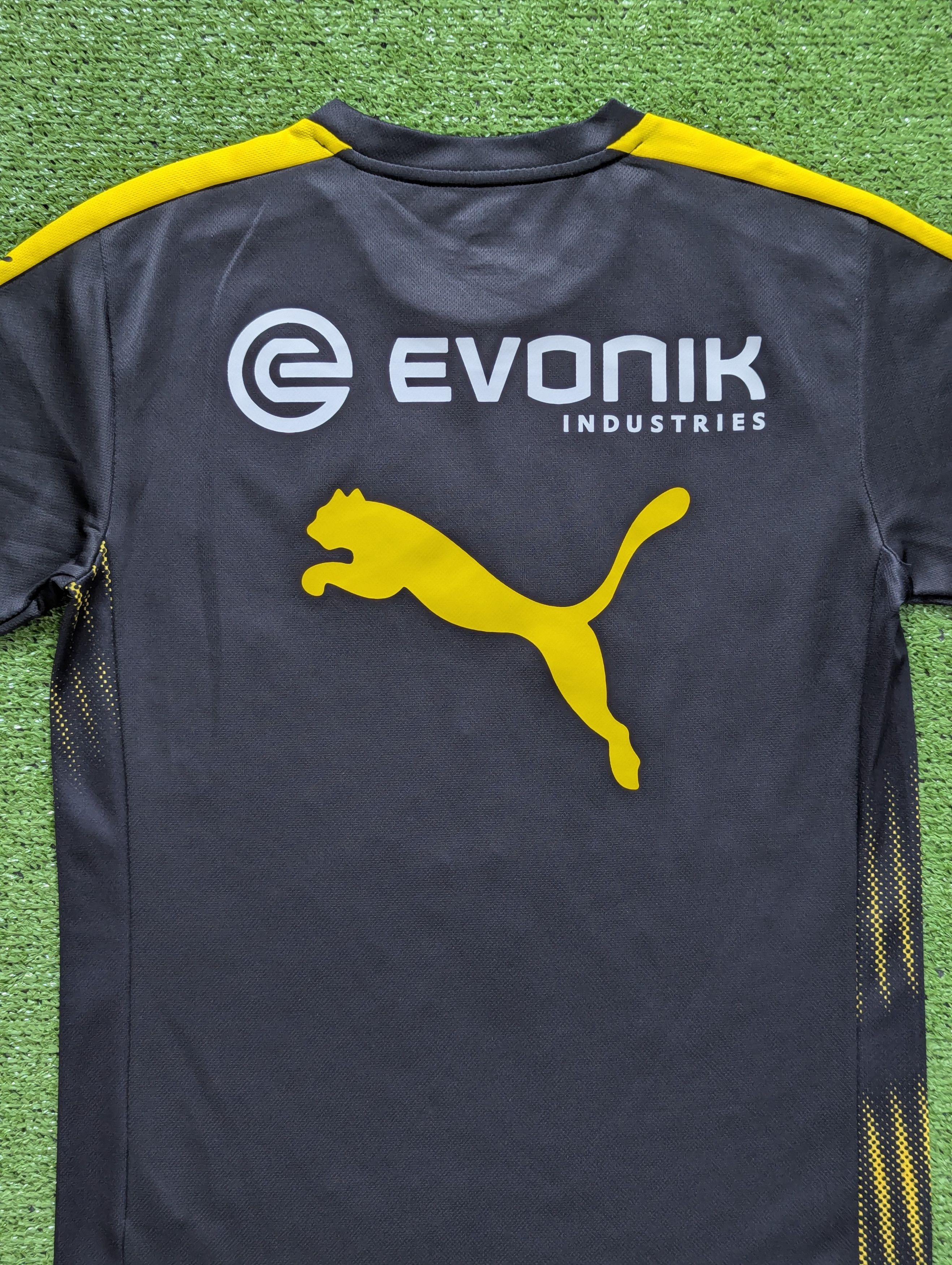 Puma BORUSSIA DORTMUND TRAINING FOOTBALL SHIRT JERSEY SIZE S PUMA Size US S / EU 44-46 / 1 - 8 Thumbnail