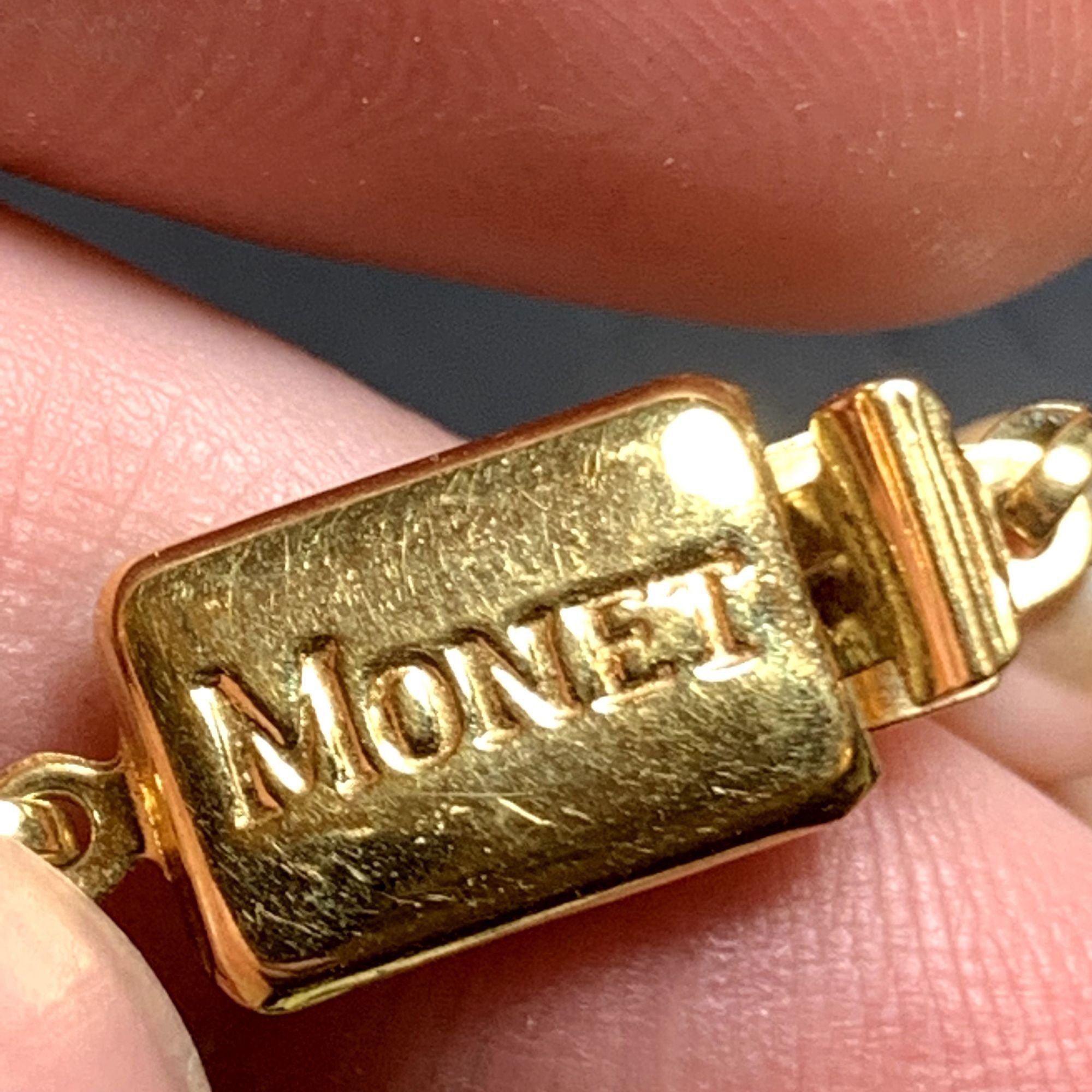 Other VTG Monet Faux Pearl 6.75mm Width Box Catch Bracelet Size 8' Size ONE SIZE - 8 Thumbnail