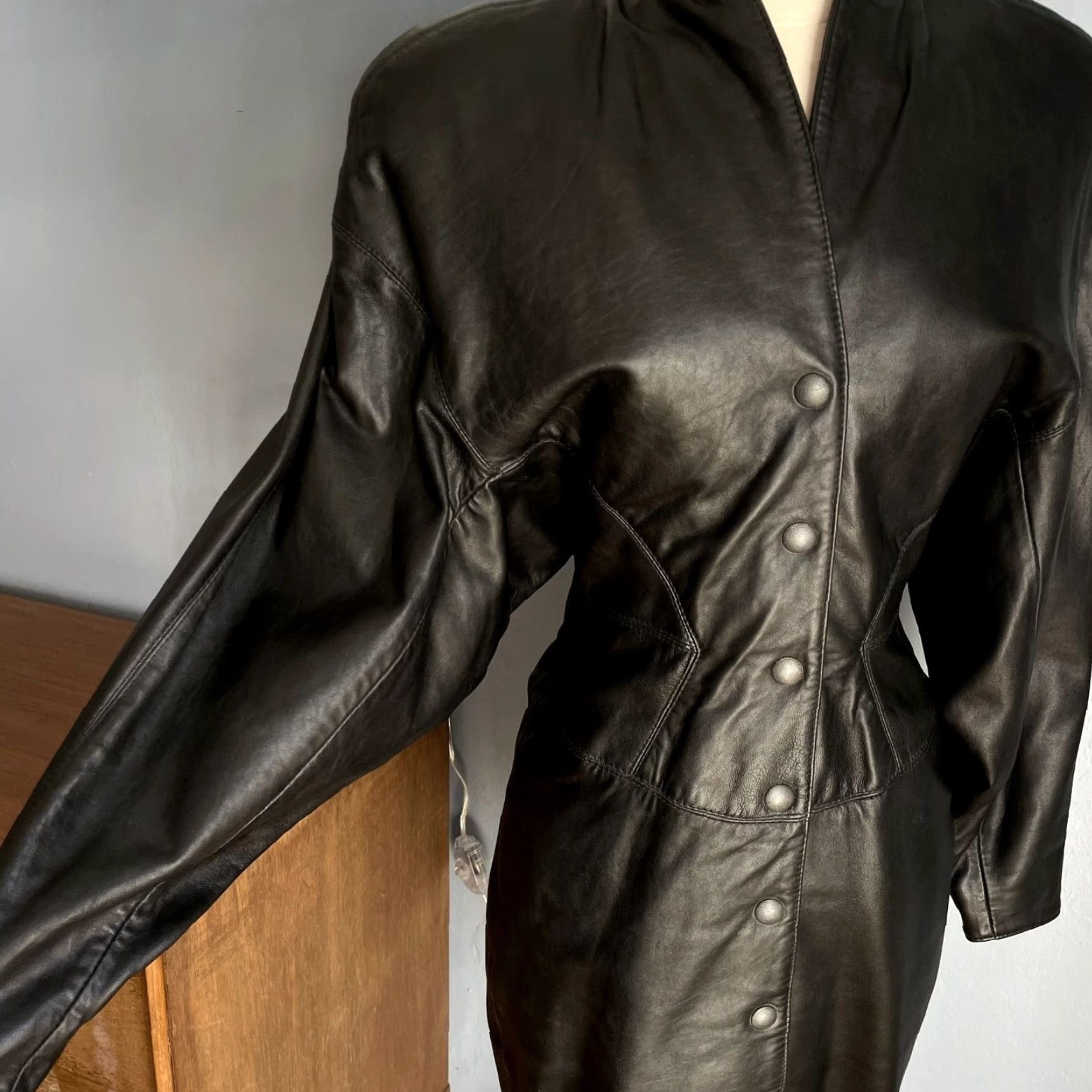 Vintage VINTAGE Michael Hoban Leather Dress Front Snaps Wiggle/Pencil XS/S Black 1980s Glam Rock Womens Size XS / US 0-2 / IT 36-38 - 3 Thumbnail