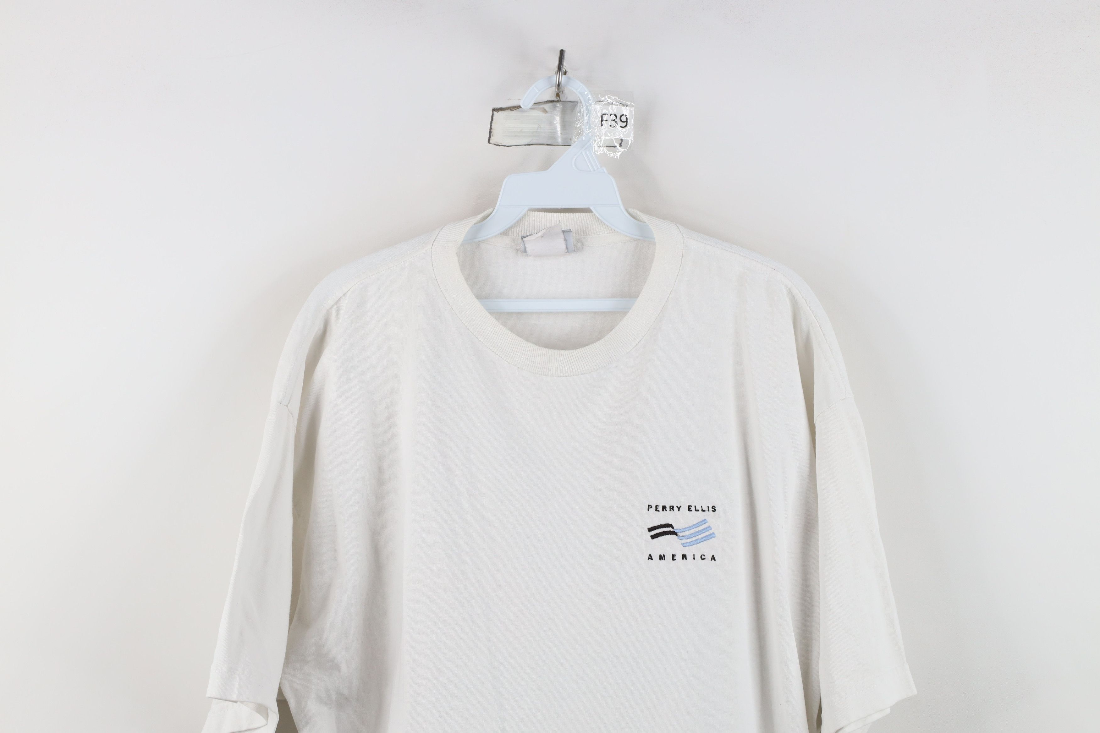 Vintage Vintage 90s Perry Ellis Flag Baggy Fit T-Shirt White Cotton Size US L / EU 52-54 / 3 - 2 Thumbnail