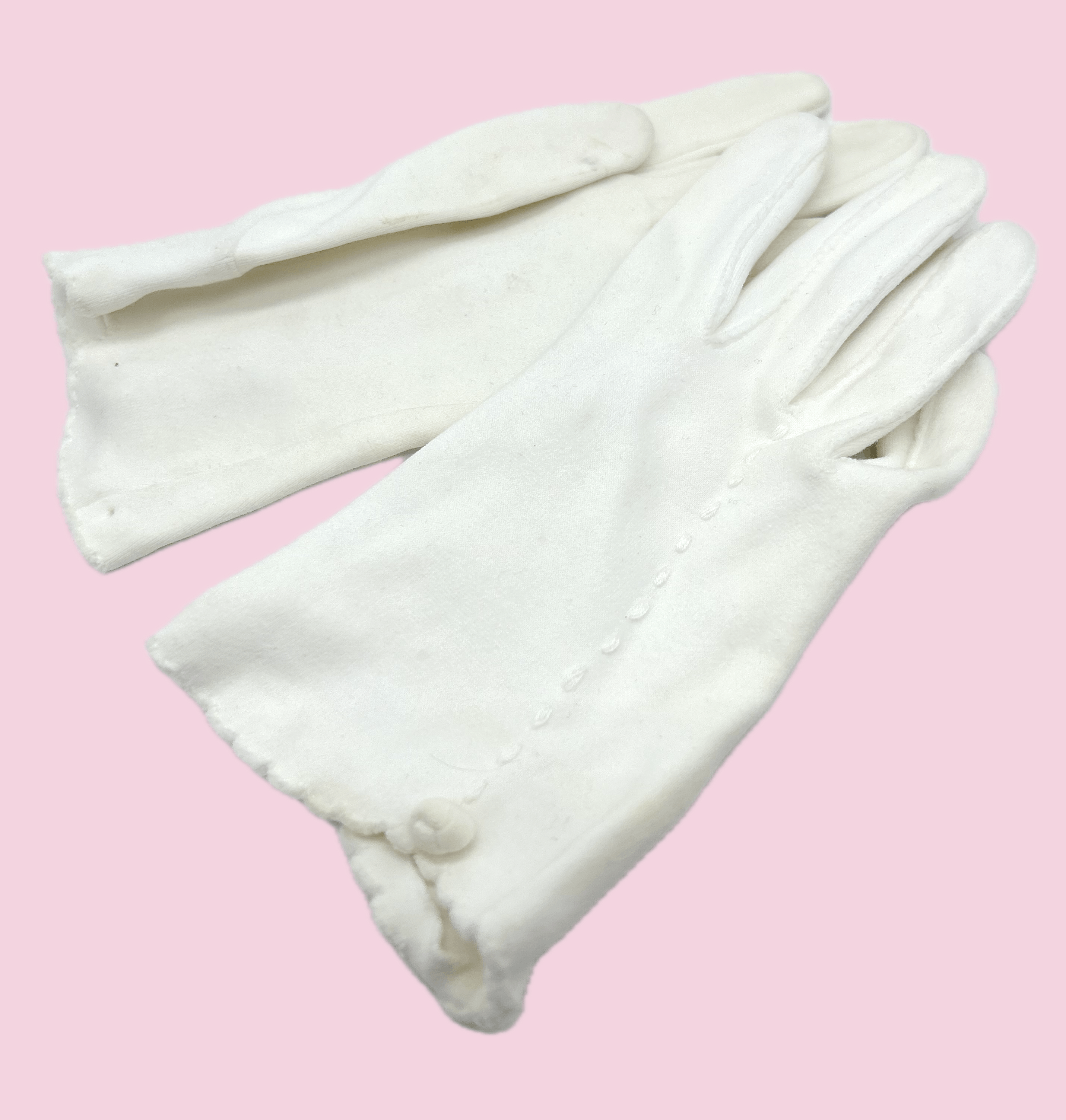 Vintage 1950's White Scalloped Edge Gloves Size ONE SIZE - 3 Thumbnail