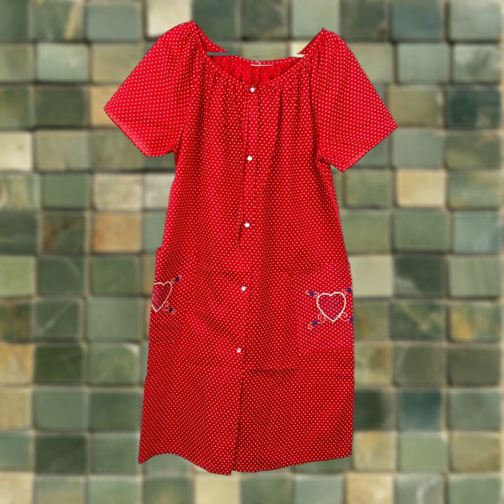 Vintage Vintage Red Hearts Nightgown Muumuu Button Robe Valentines Day Caftan Small Med Nightgown MUUMUU Red Hearts Valentines Day 1980s Womens XS-? Size ONE SIZE - 1 Thumbnail