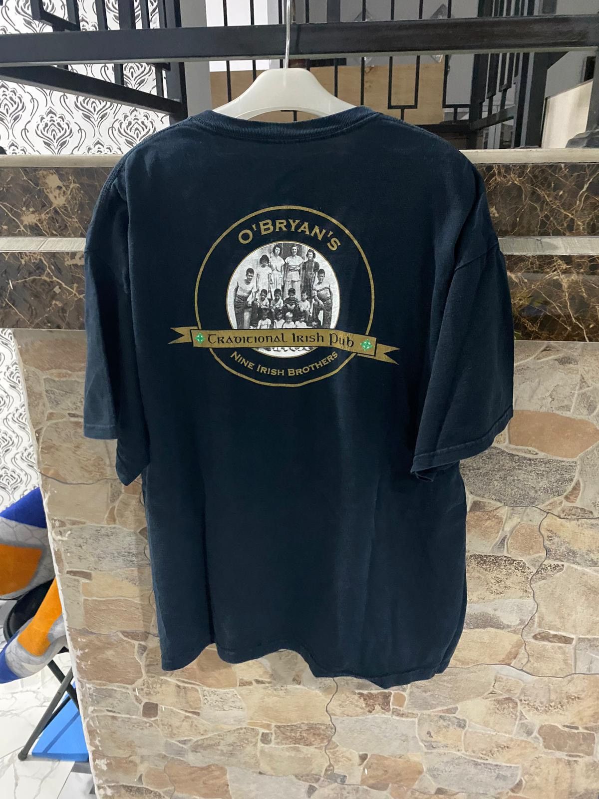 Gildan O’bryans nine irish brothers tshirt Size US XL / EU 56 / 4 - 1 Thumbnail