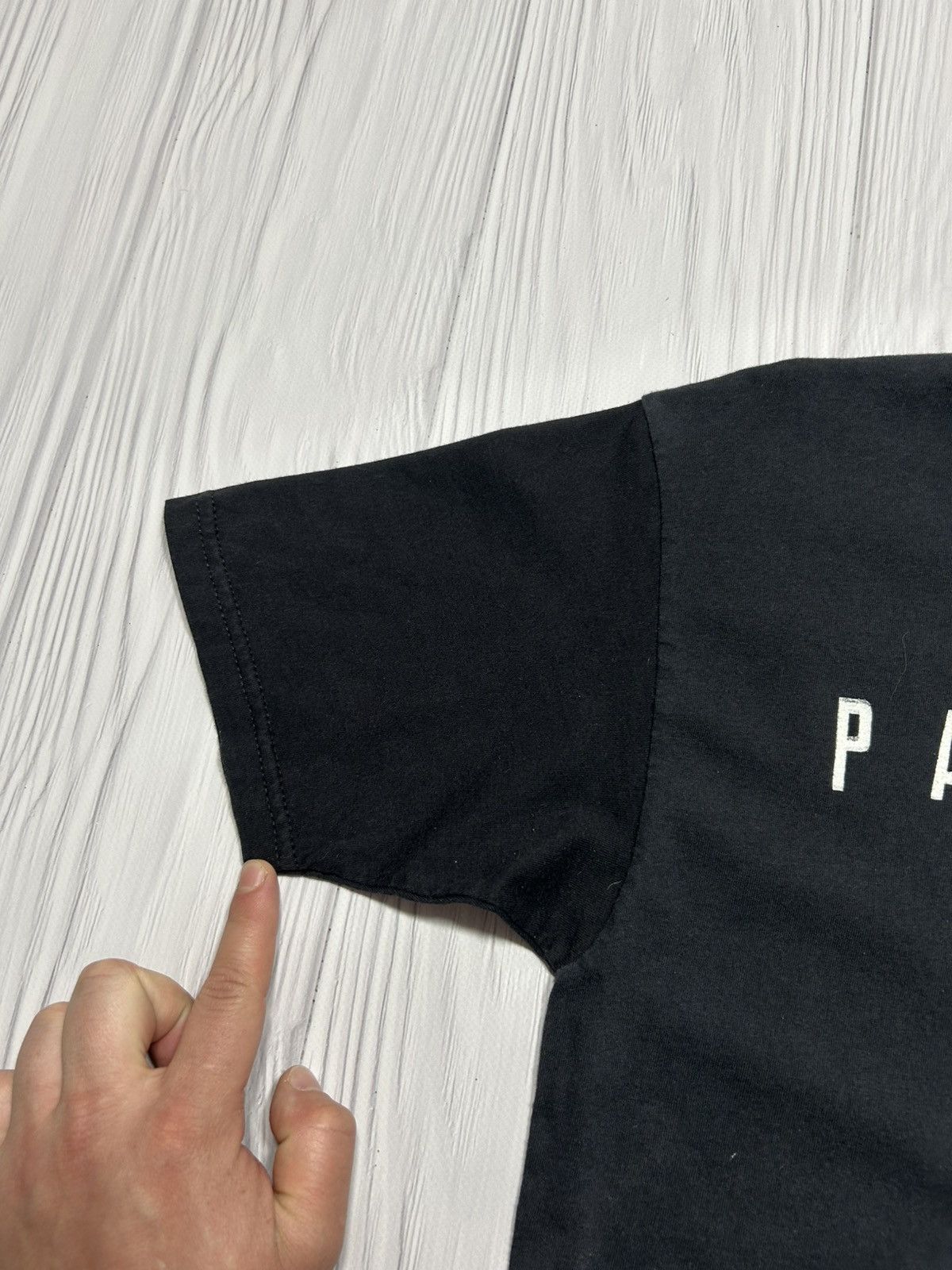 Band Tees Paramore After Laughter Album T-Shirt Size M Size US M / EU 48-50 / 2 - 7 Thumbnail