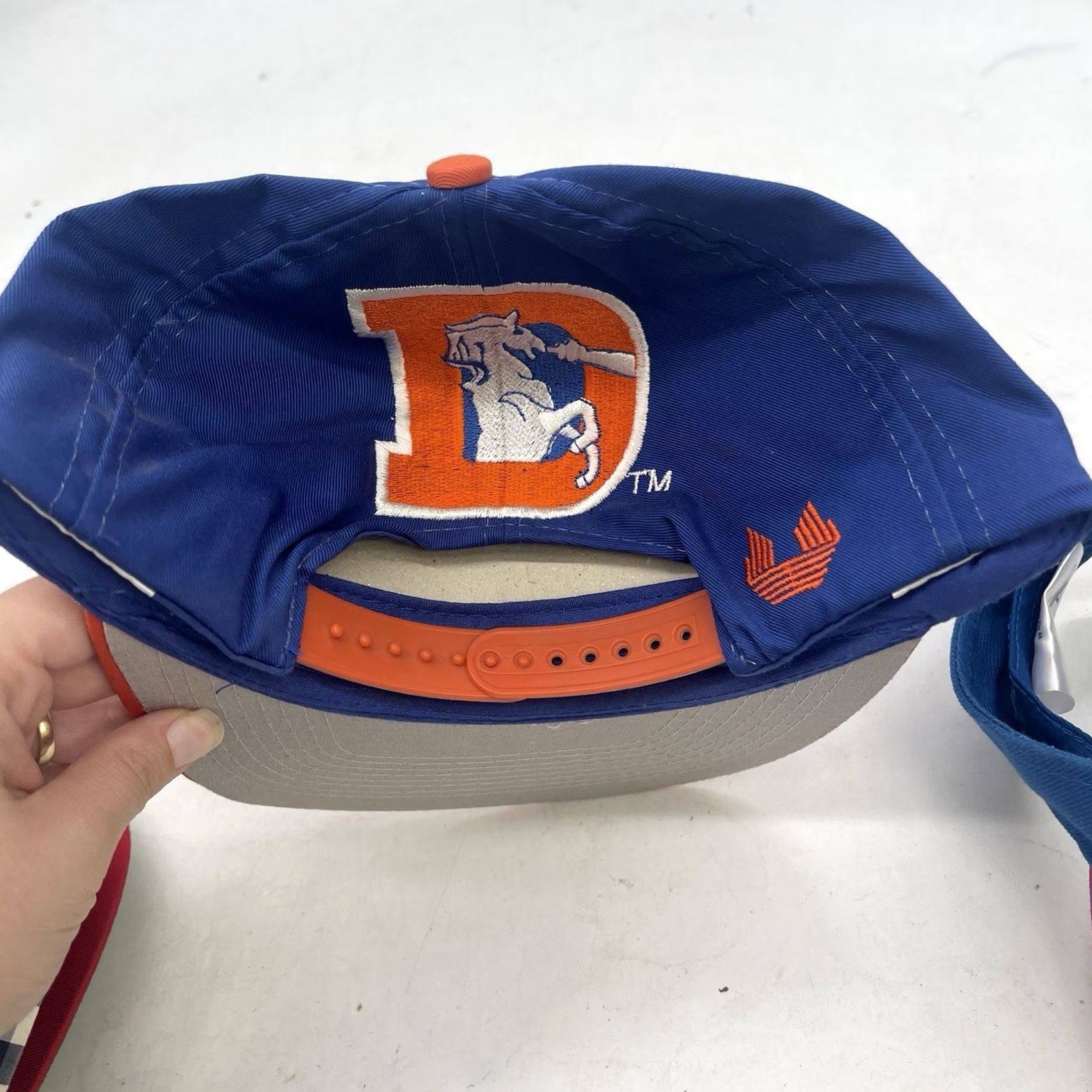 NFL VINTAGE NFL Denver Broncos Snapback Hat OSFA One Size Blue Cotton Canvas 90s Theme Mens Size ONE SIZE - 5 Thumbnail